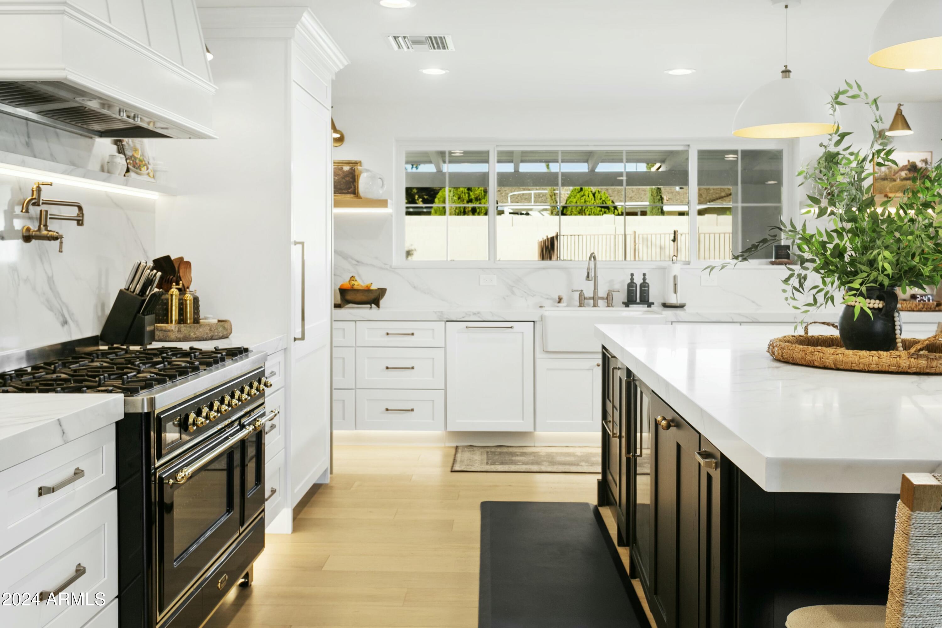 2246 E BETHANY HOME Road