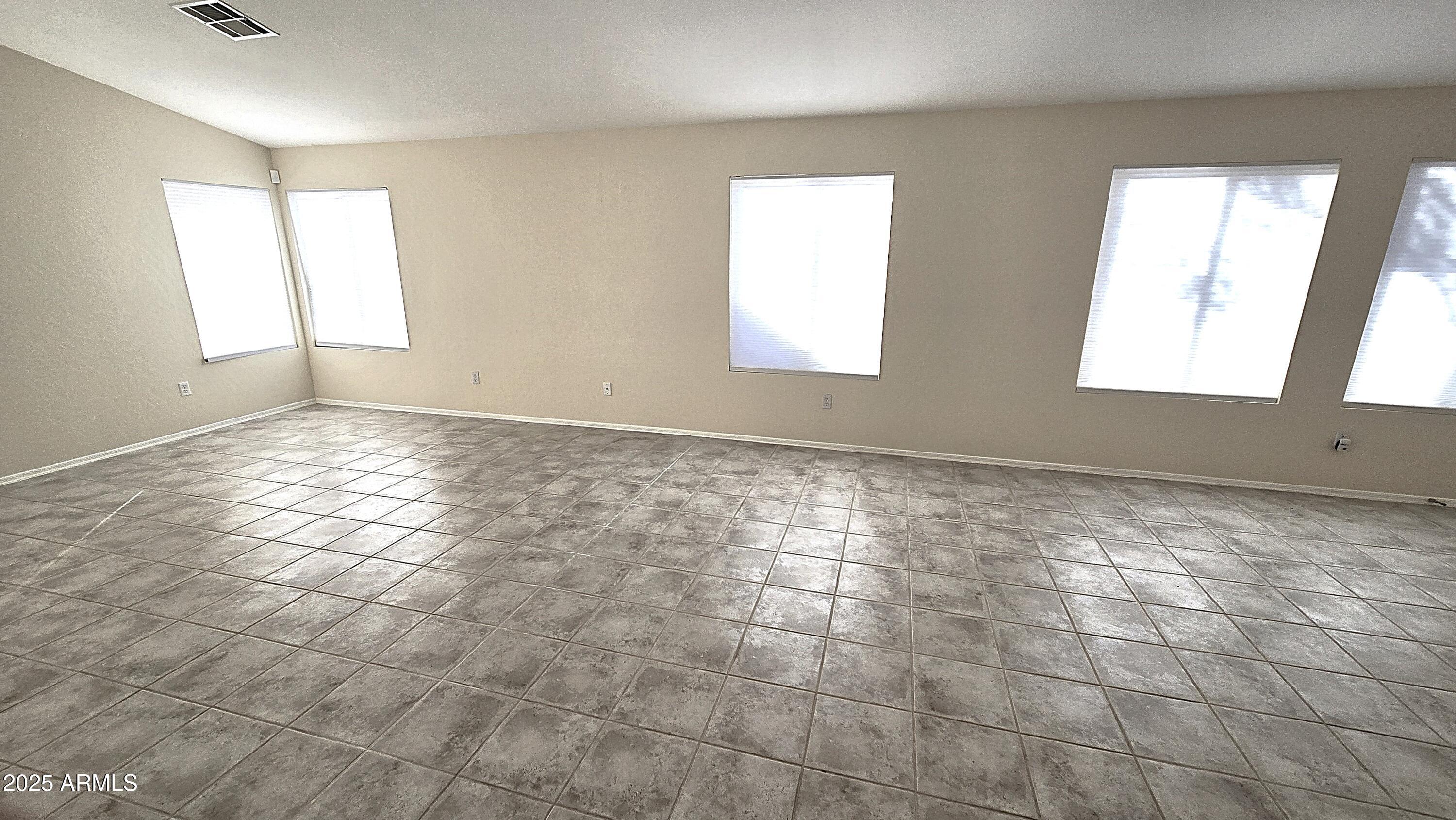 7543 E CHRISTMAS CHOLLA Drive