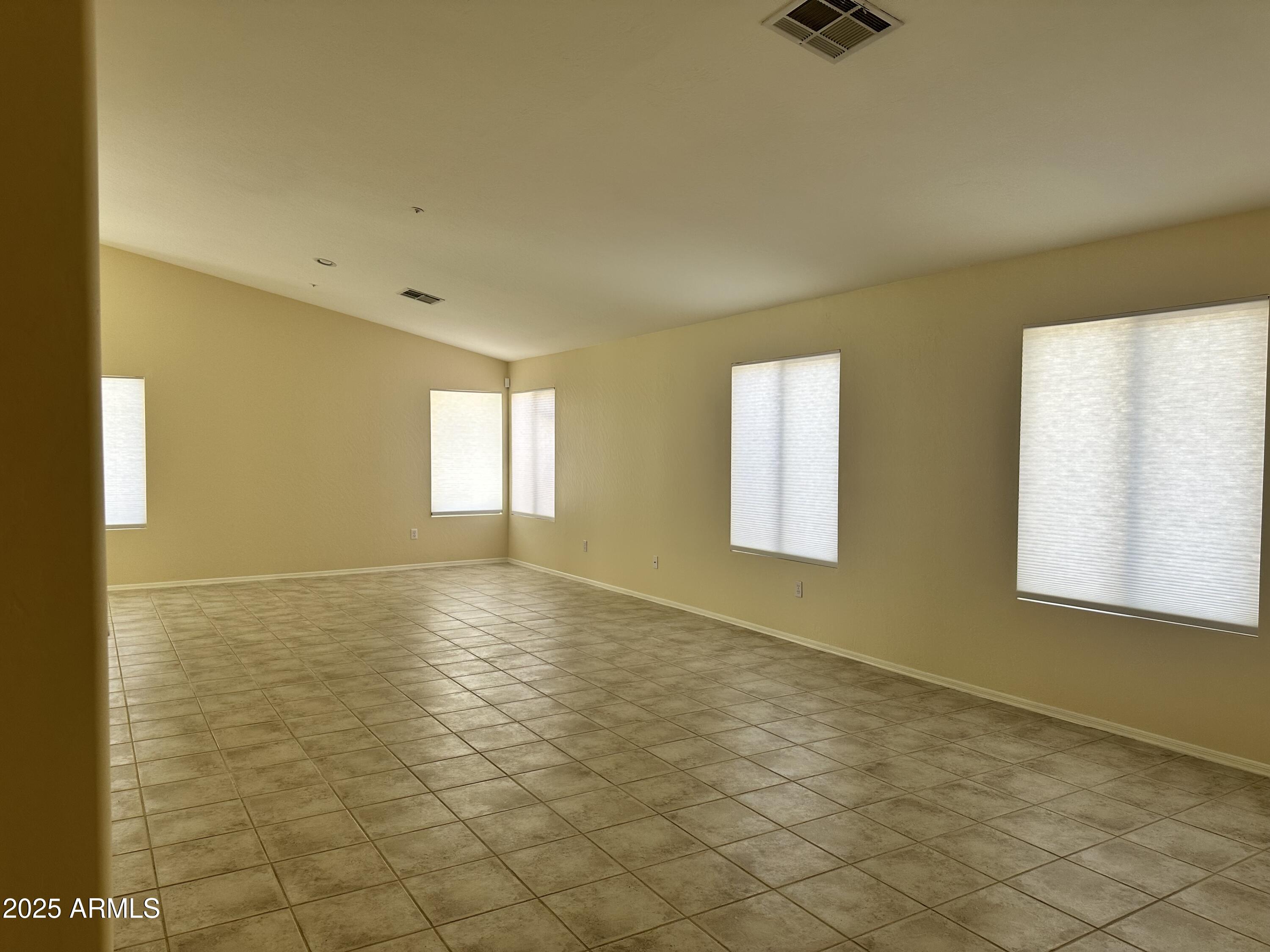 7543 E CHRISTMAS CHOLLA Drive