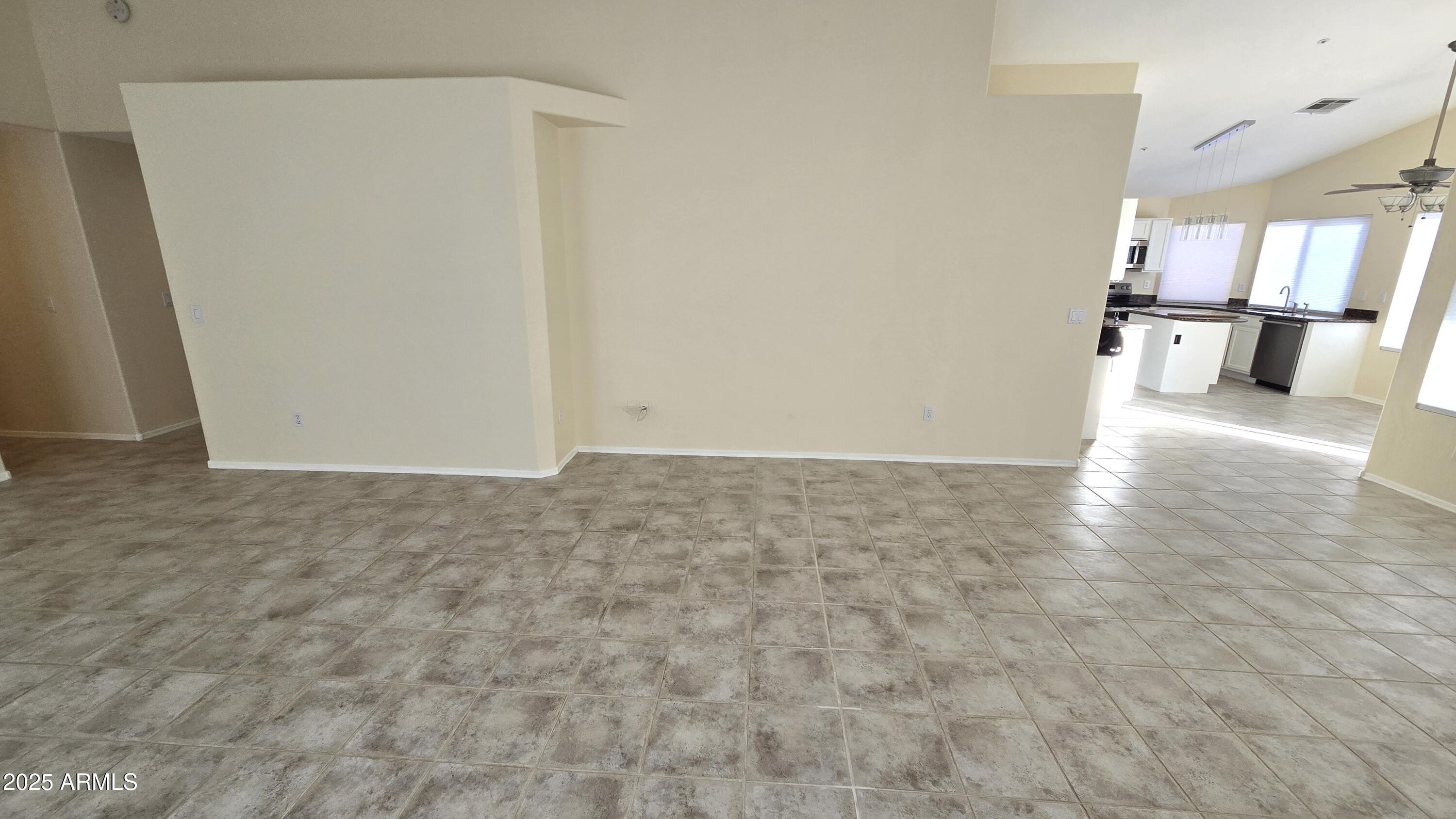 7543 E CHRISTMAS CHOLLA Drive