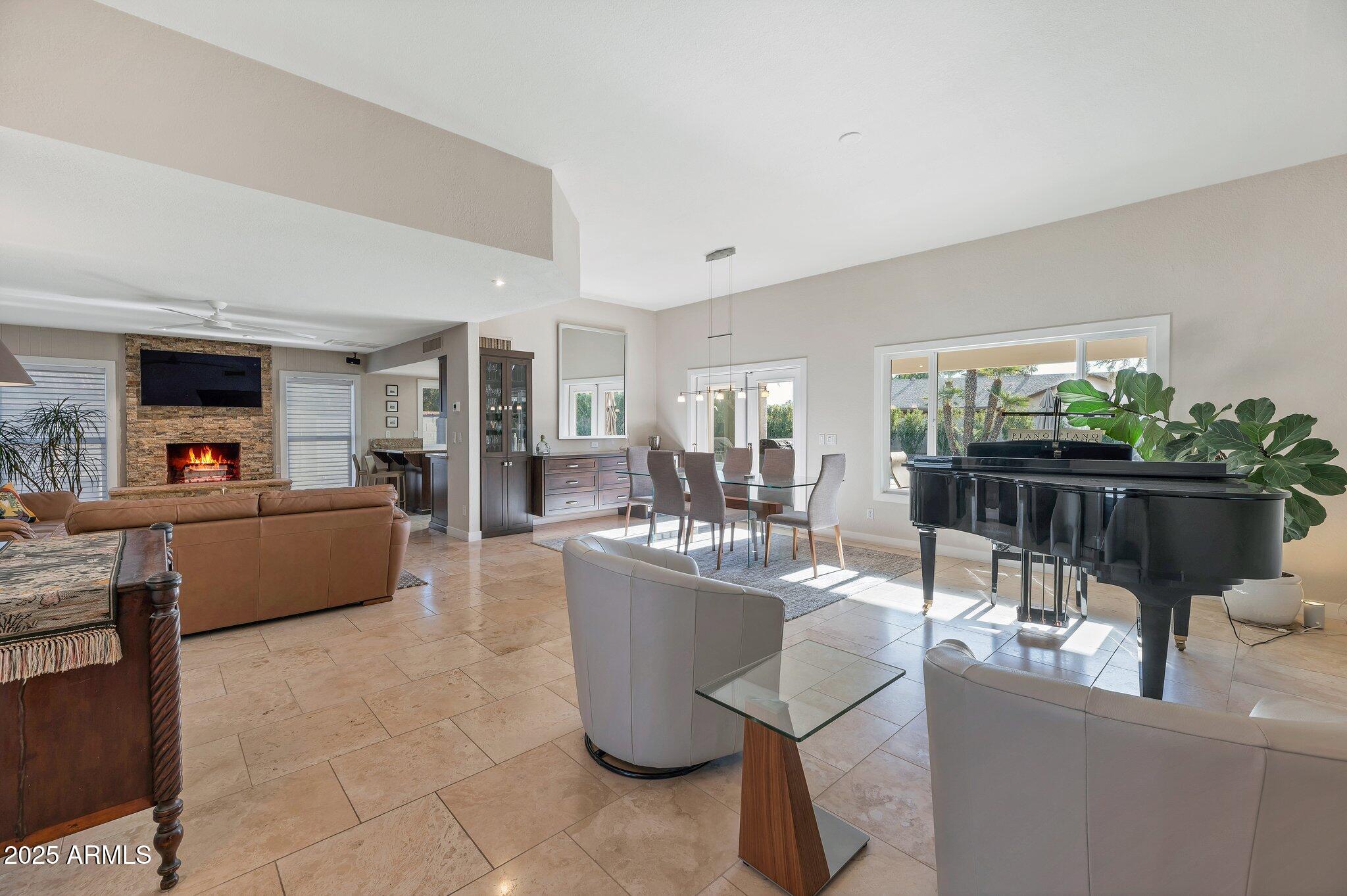8137 E NASEEM Trail