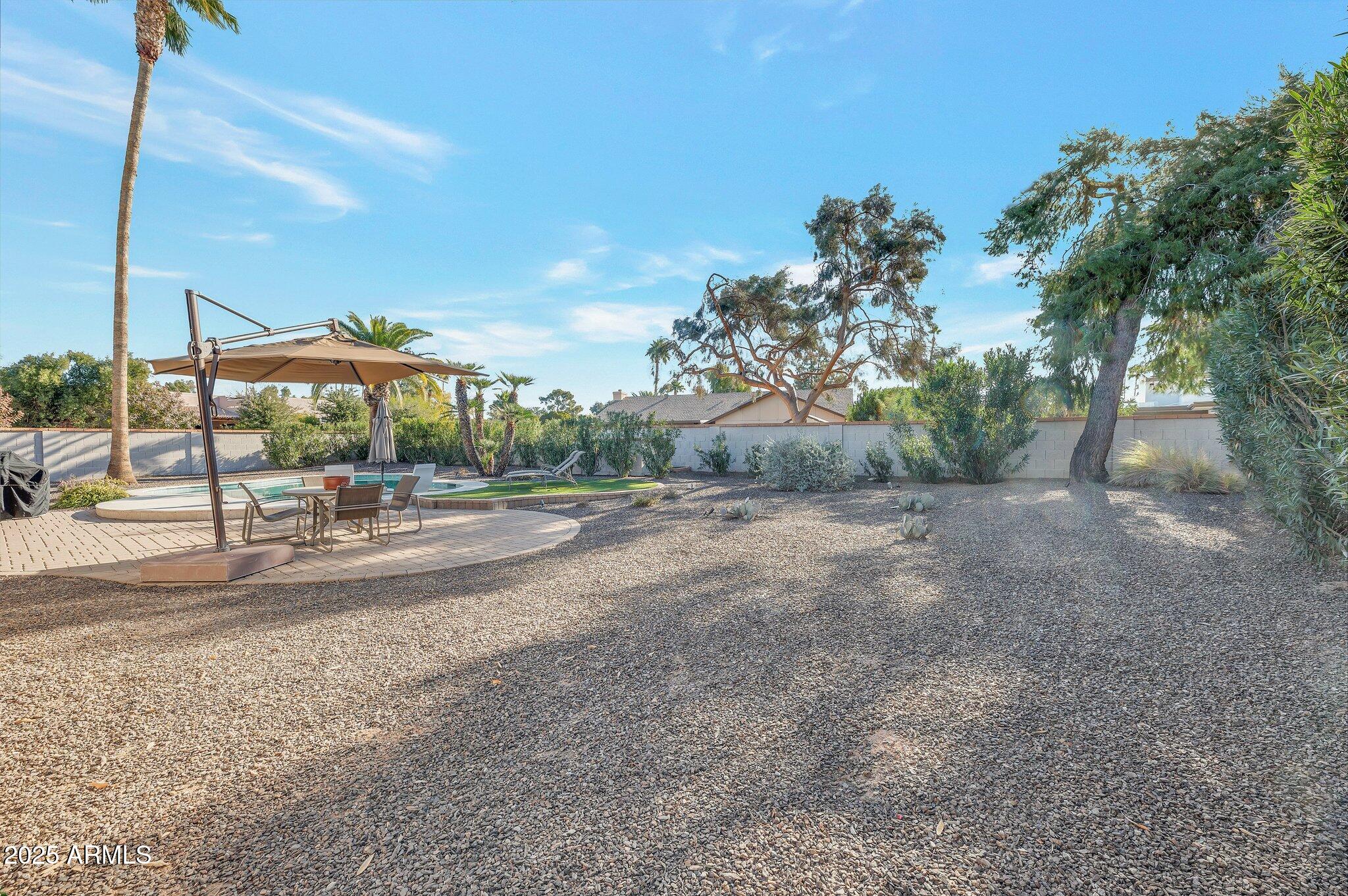 8137 E NASEEM Trail