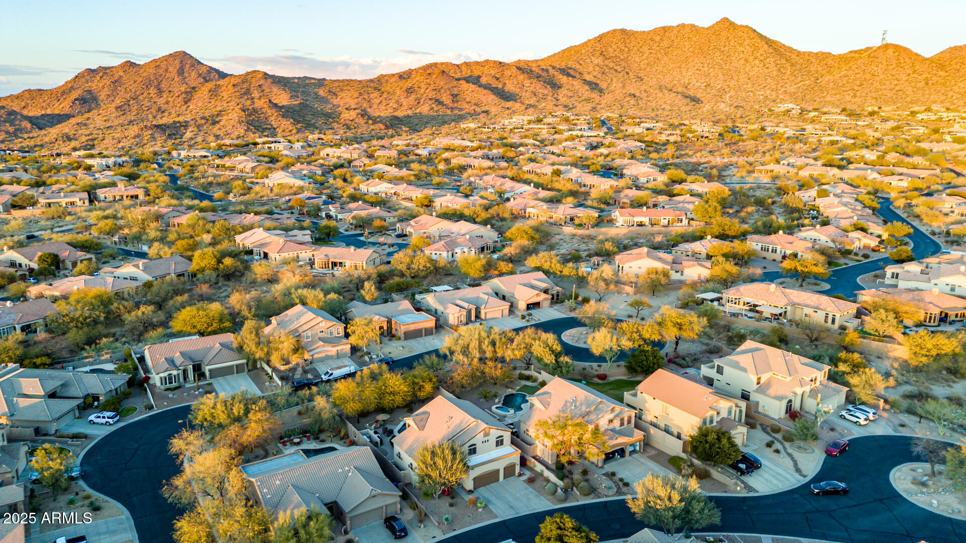 7942 E SUGARLOAF Circle