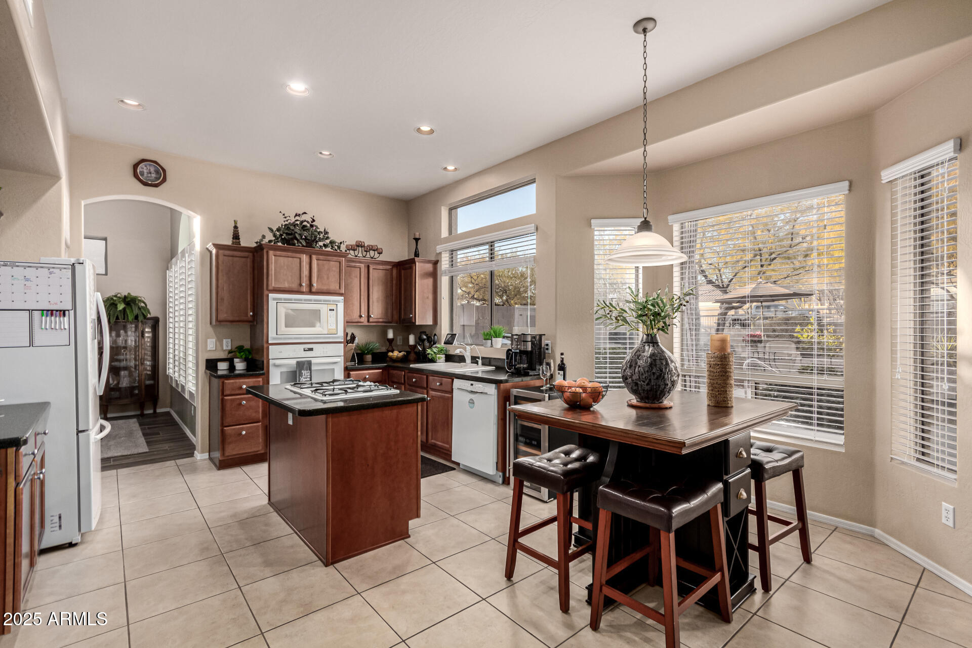 7942 E SUGARLOAF Circle