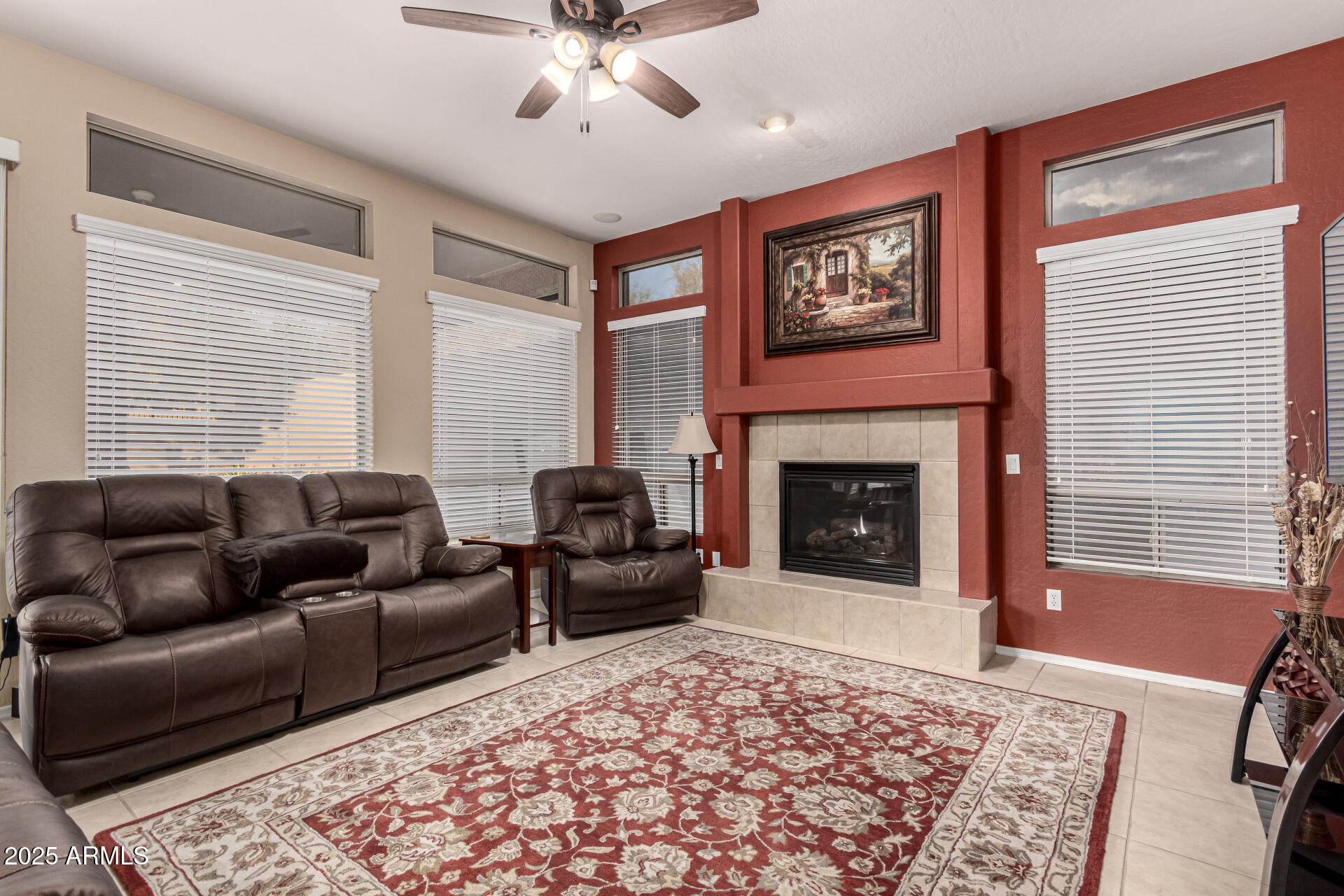 7942 E SUGARLOAF Circle