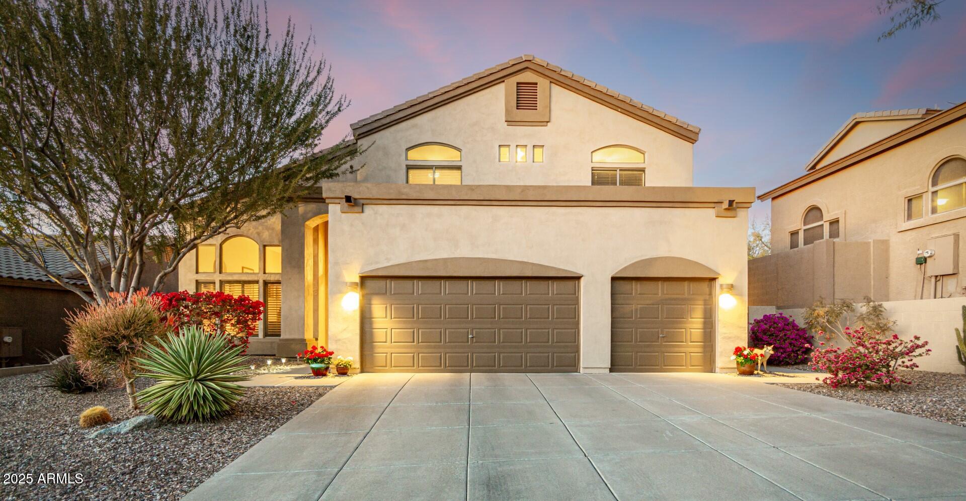 7942 E SUGARLOAF Circle