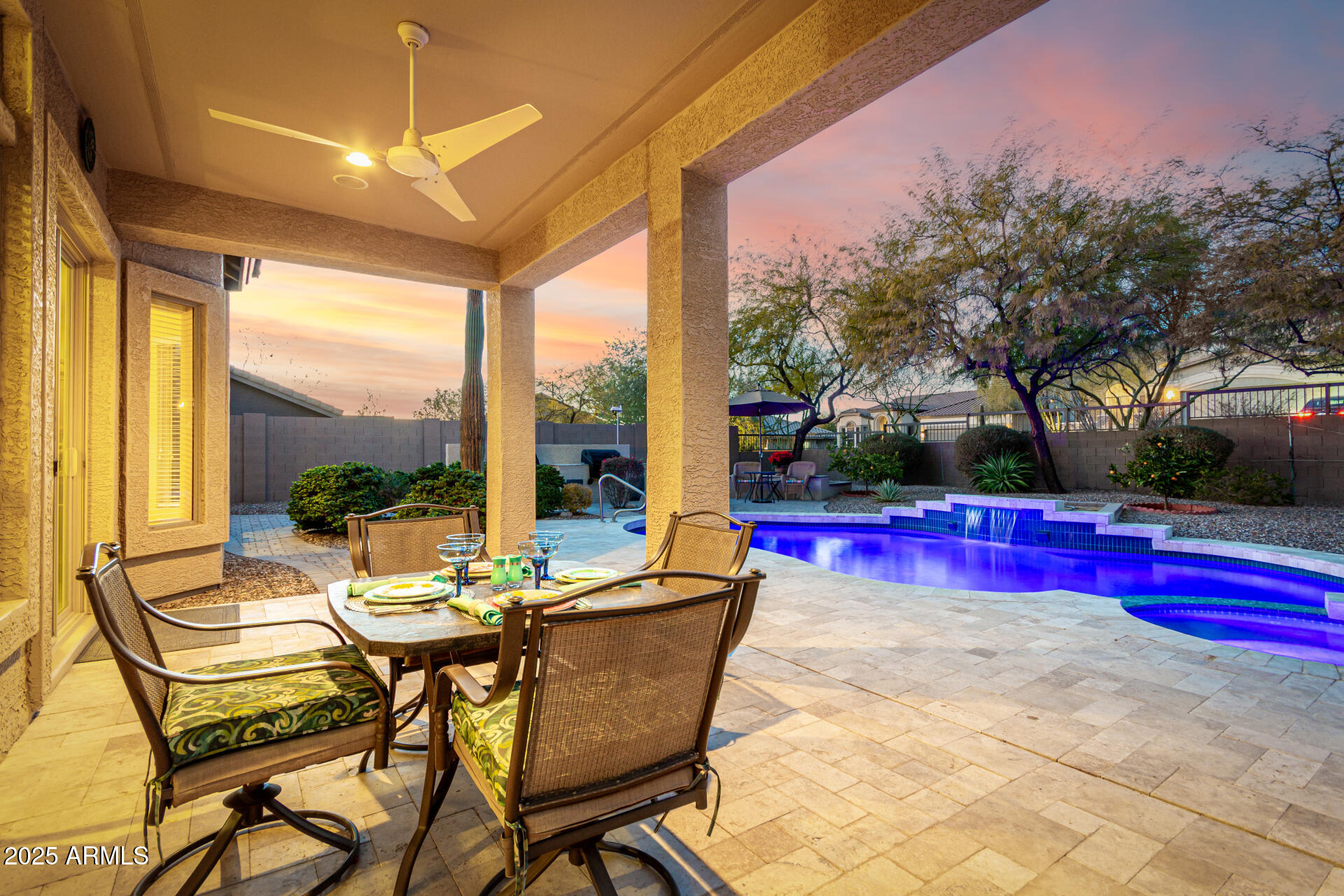 7942 E SUGARLOAF Circle