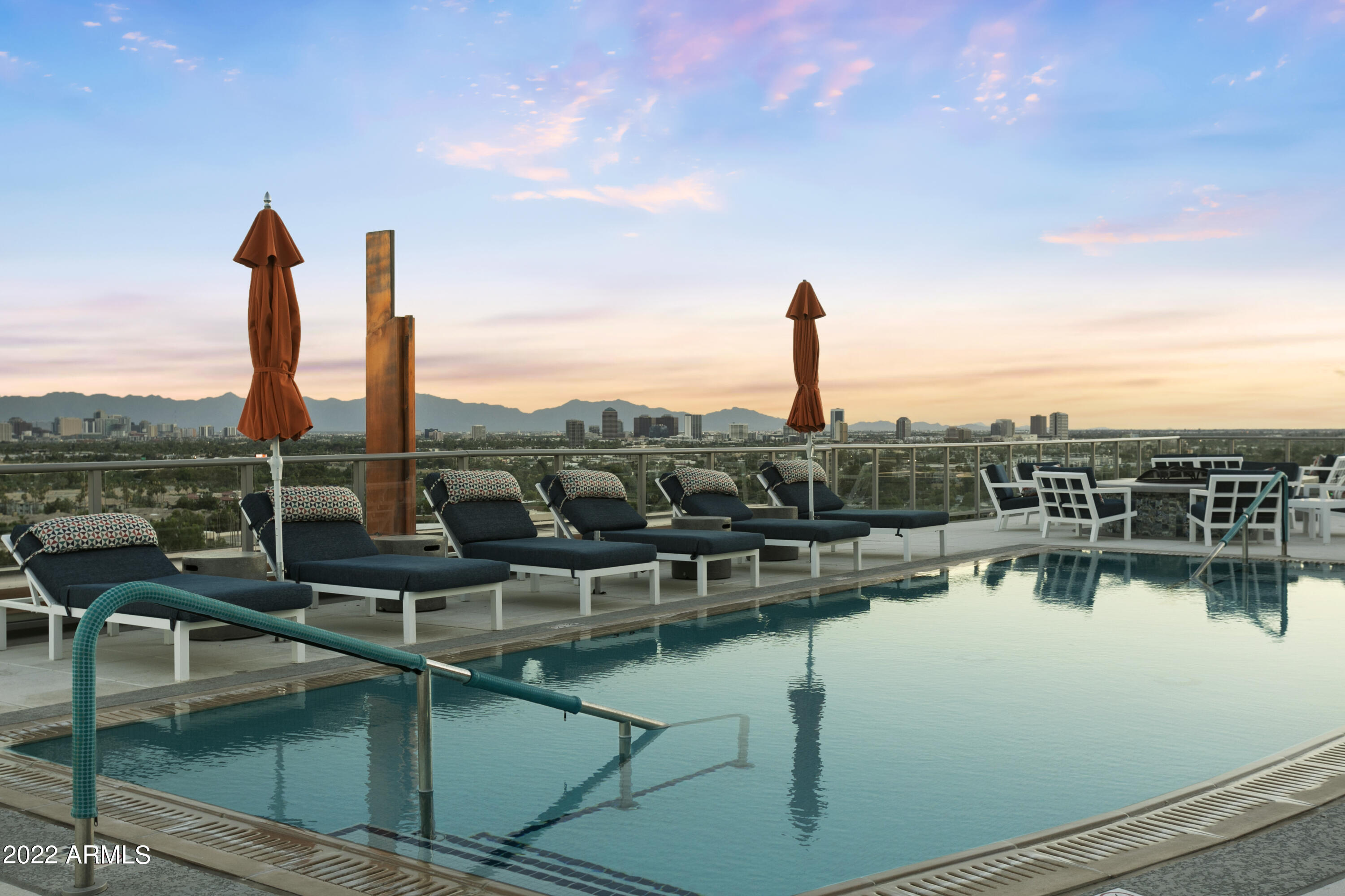 2211 E CAMELBACK Road, 105