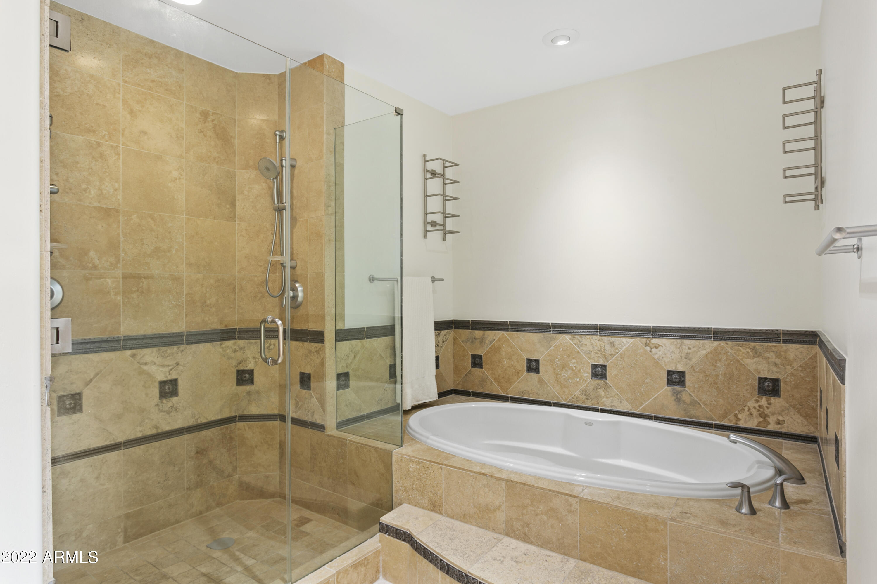 2211 E CAMELBACK Road, 105