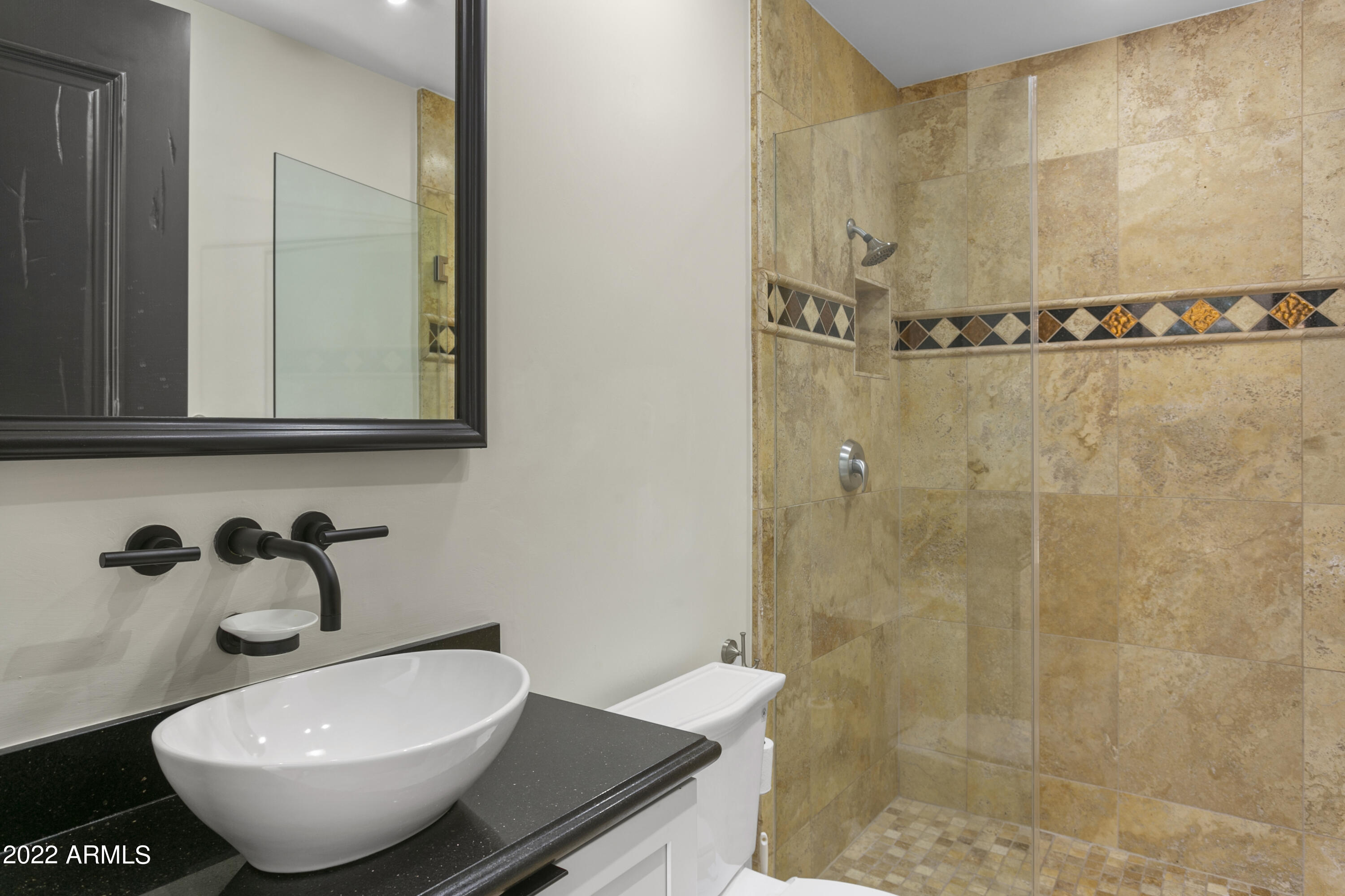 2211 E CAMELBACK Road, 105