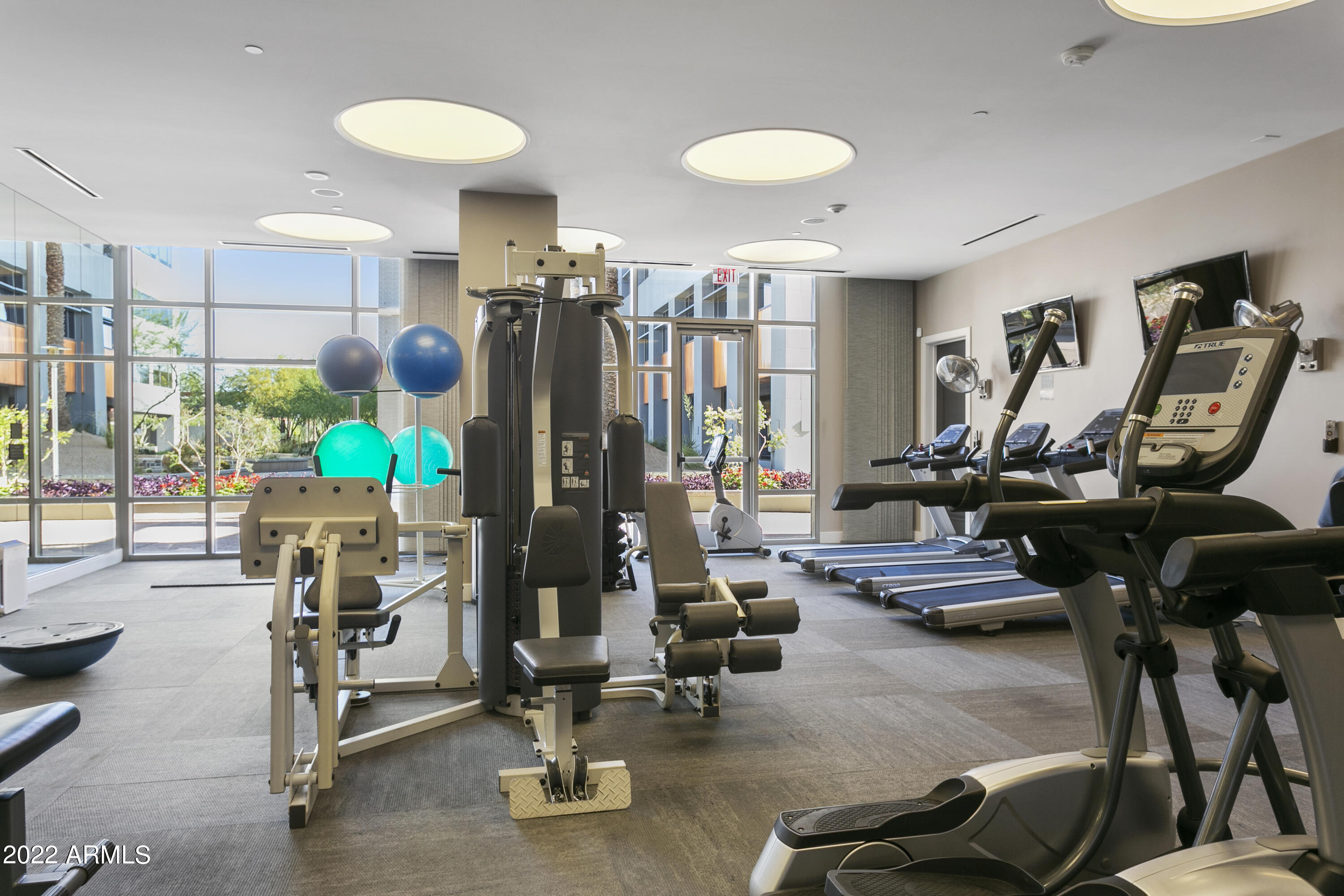 2211 E CAMELBACK Road, 105