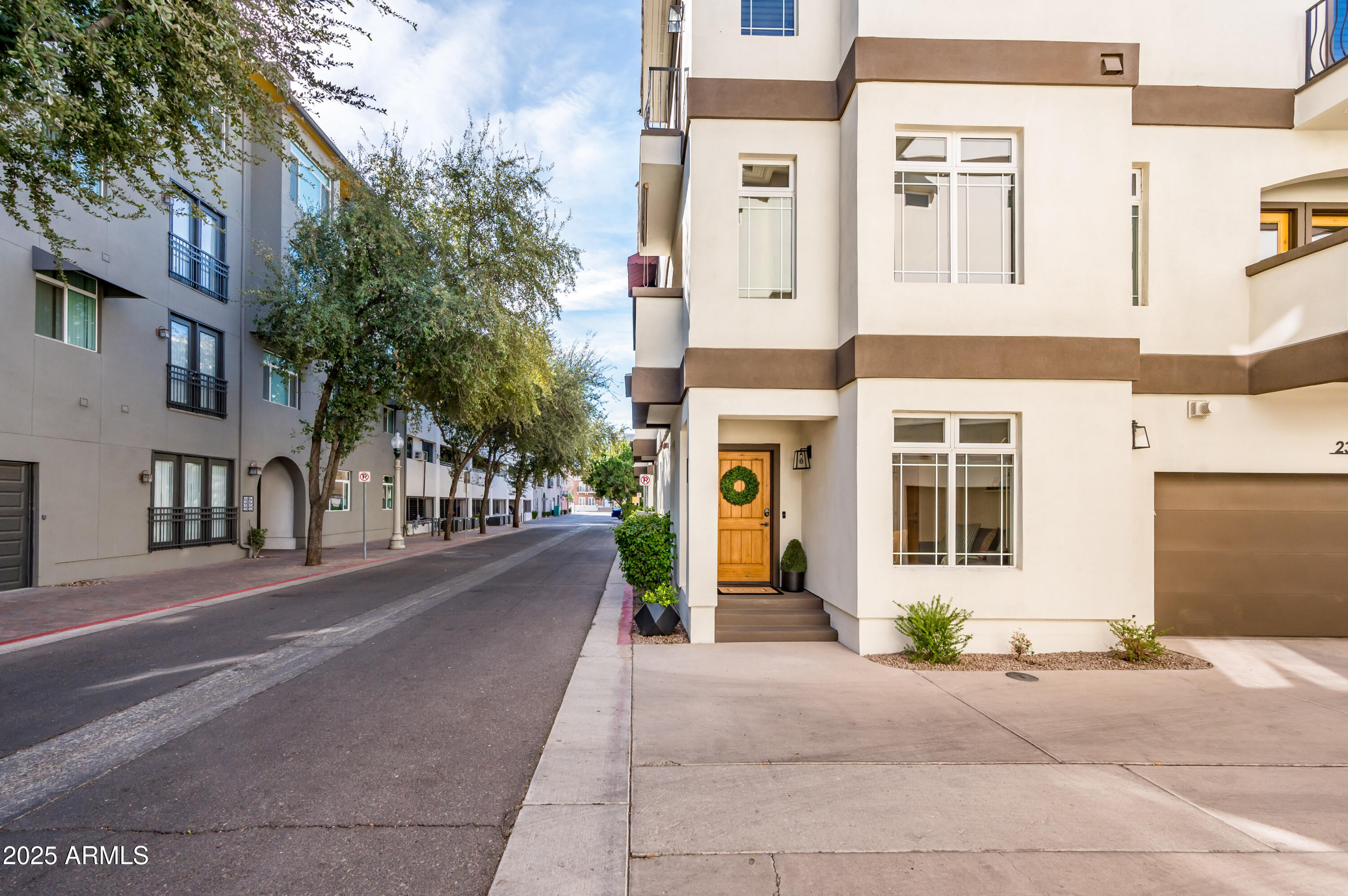 231 W PORTLAND Street