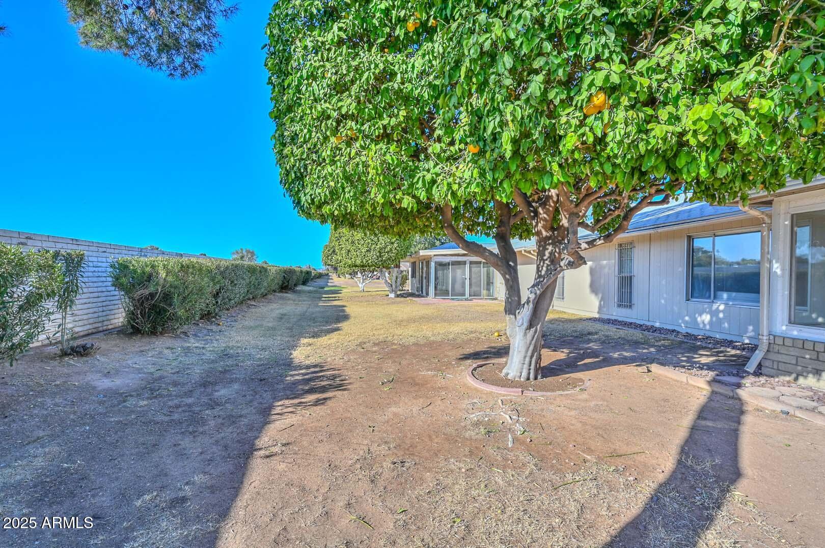 18034 N HIGHWOOD Court