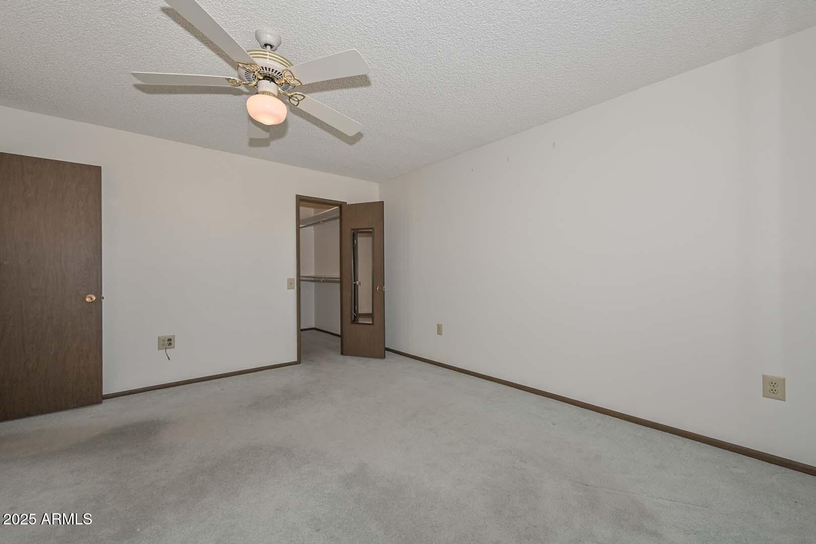 18034 N HIGHWOOD Court