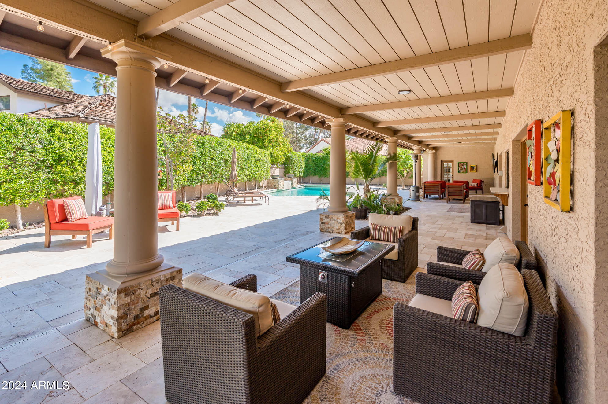 1516 W PORT AU PRINCE Lane