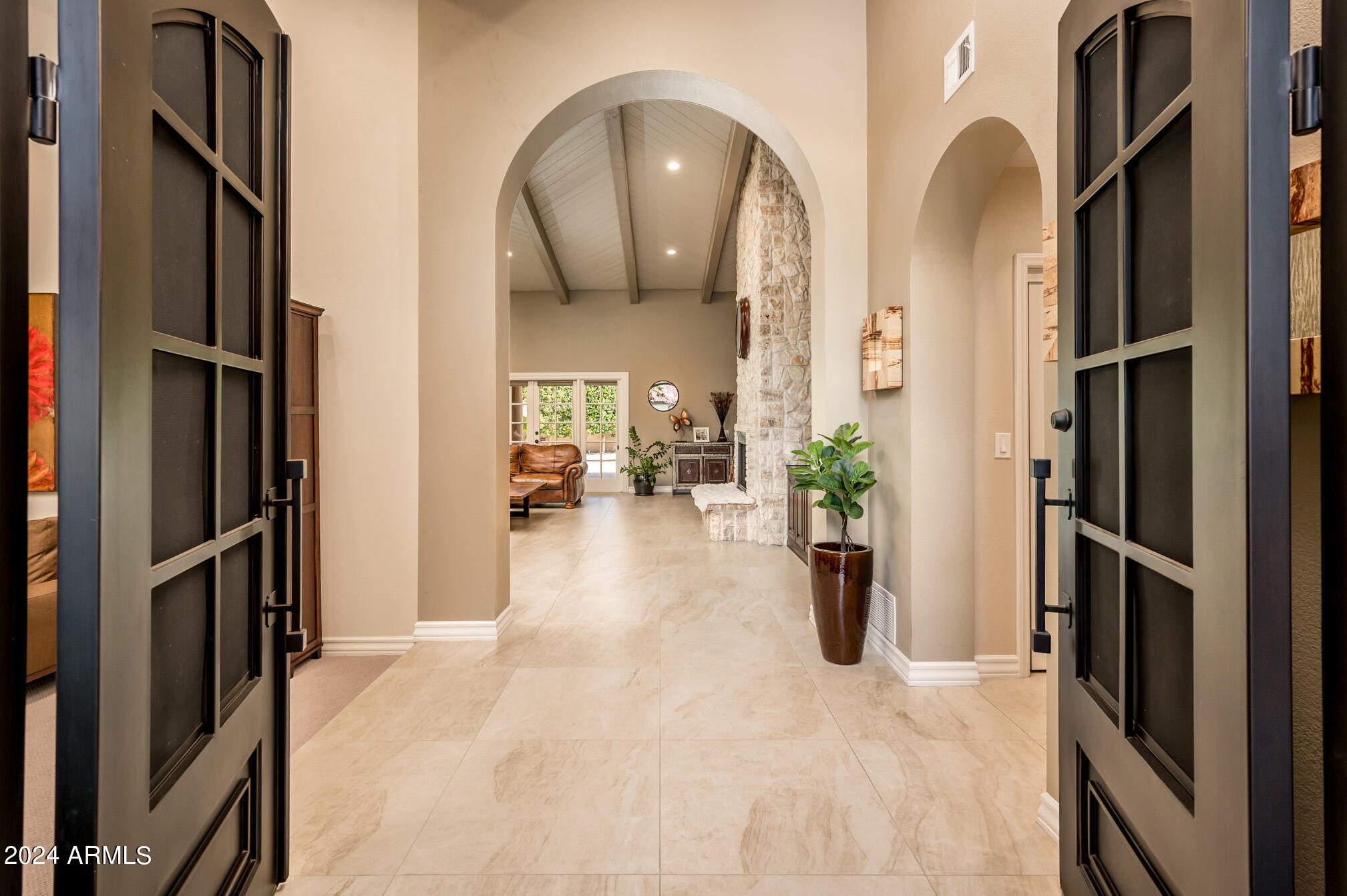 1516 W PORT AU PRINCE Lane