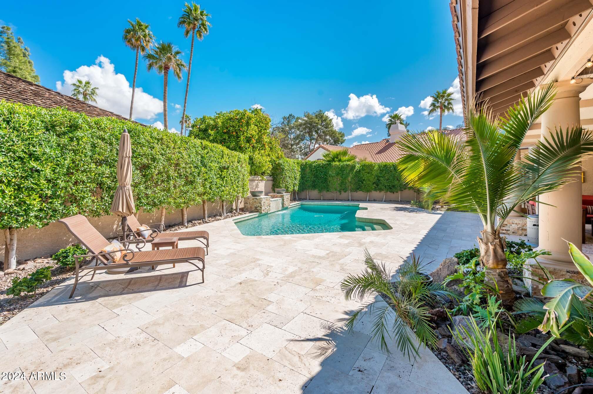 1516 W PORT AU PRINCE Lane