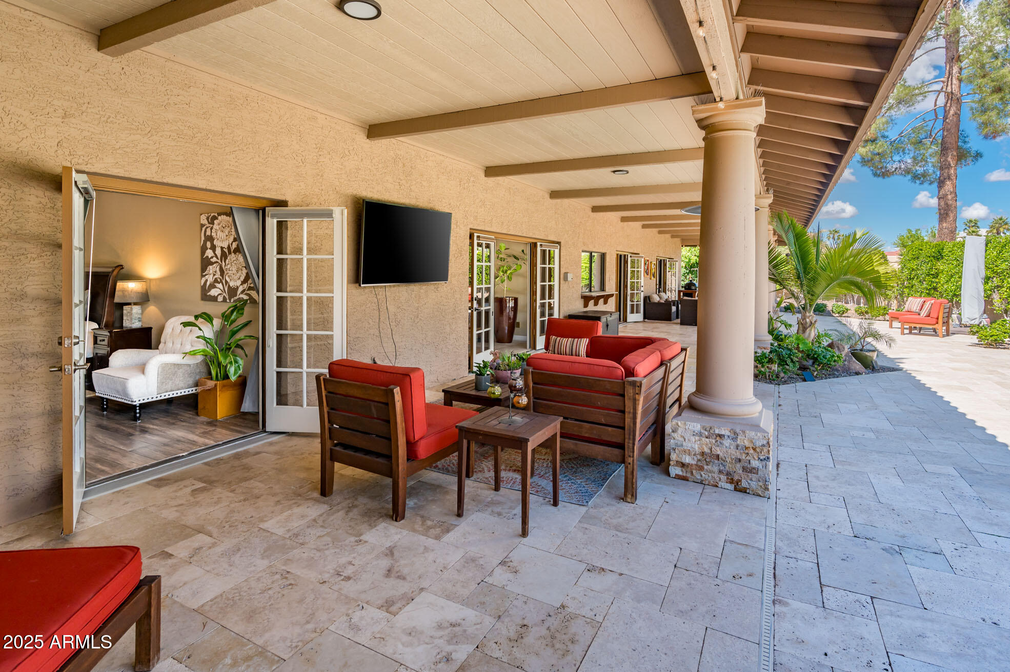 1516 W PORT AU PRINCE Lane