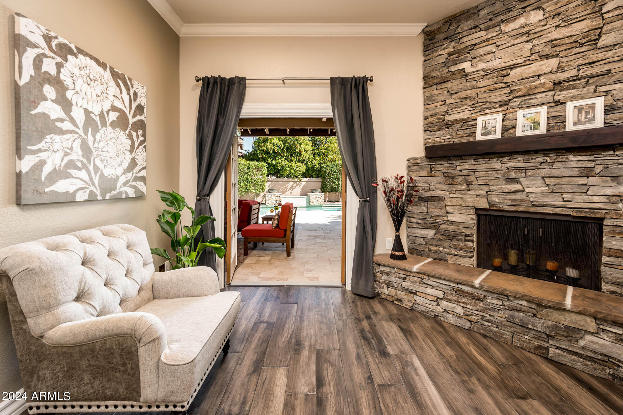 1516 W PORT AU PRINCE Lane