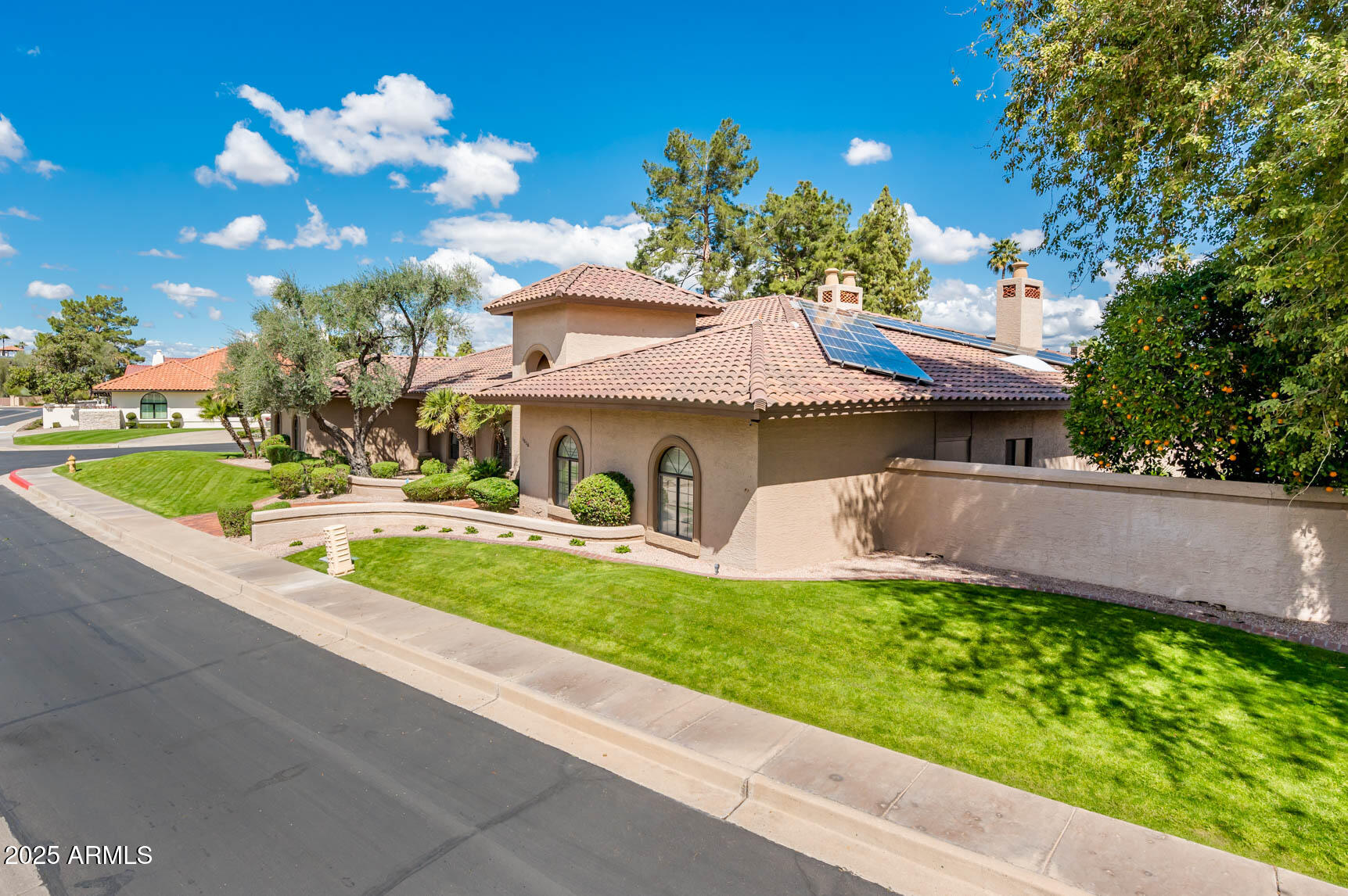 1516 W PORT AU PRINCE Lane