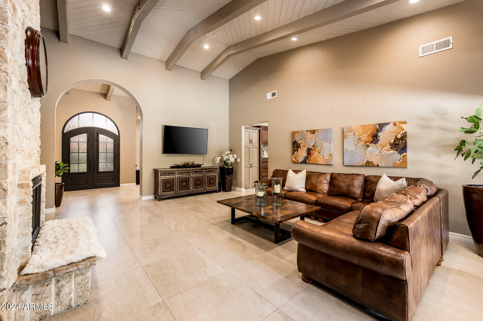 1516 W PORT AU PRINCE Lane