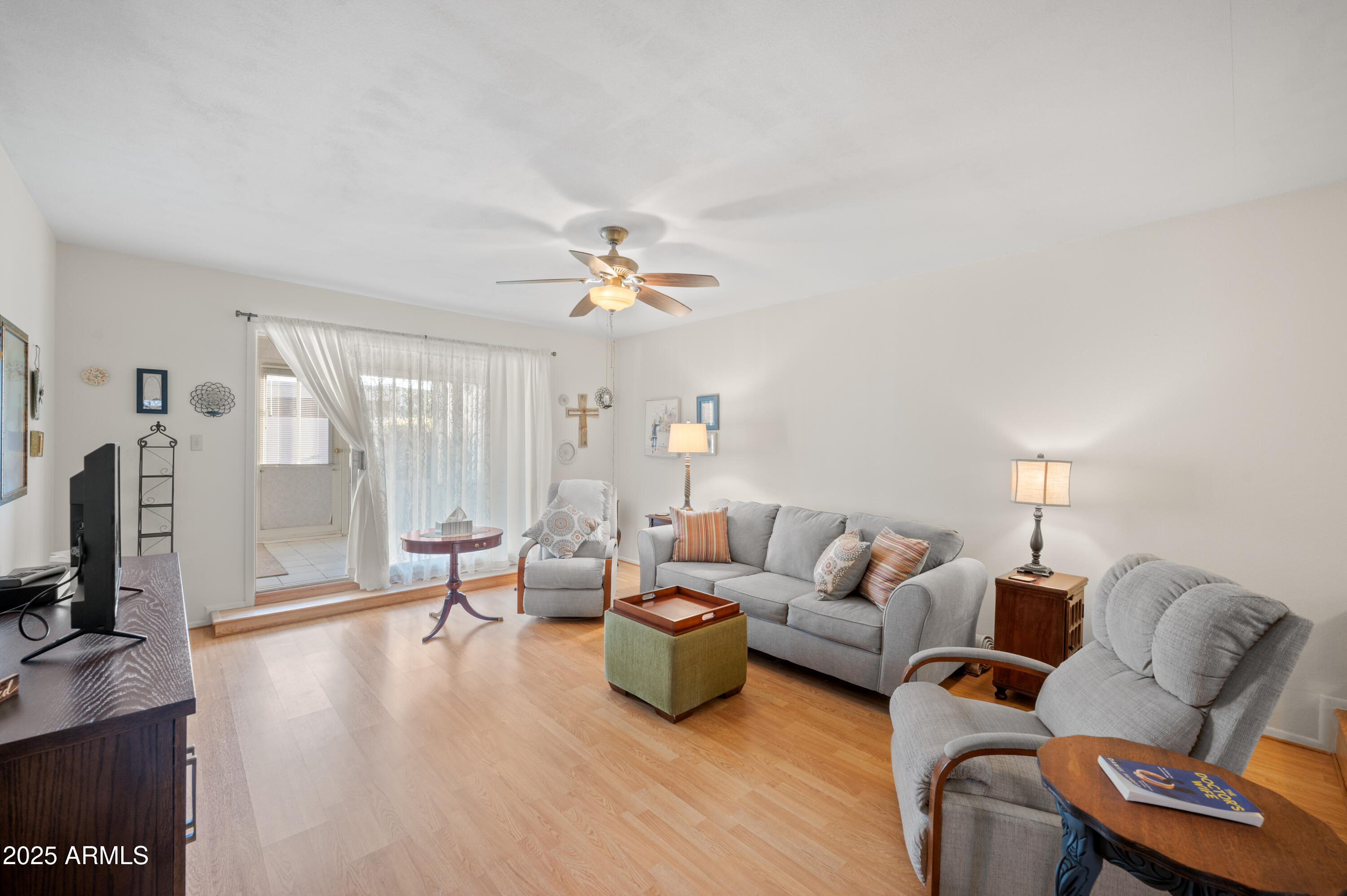 1005 W BERRIDGE Lane