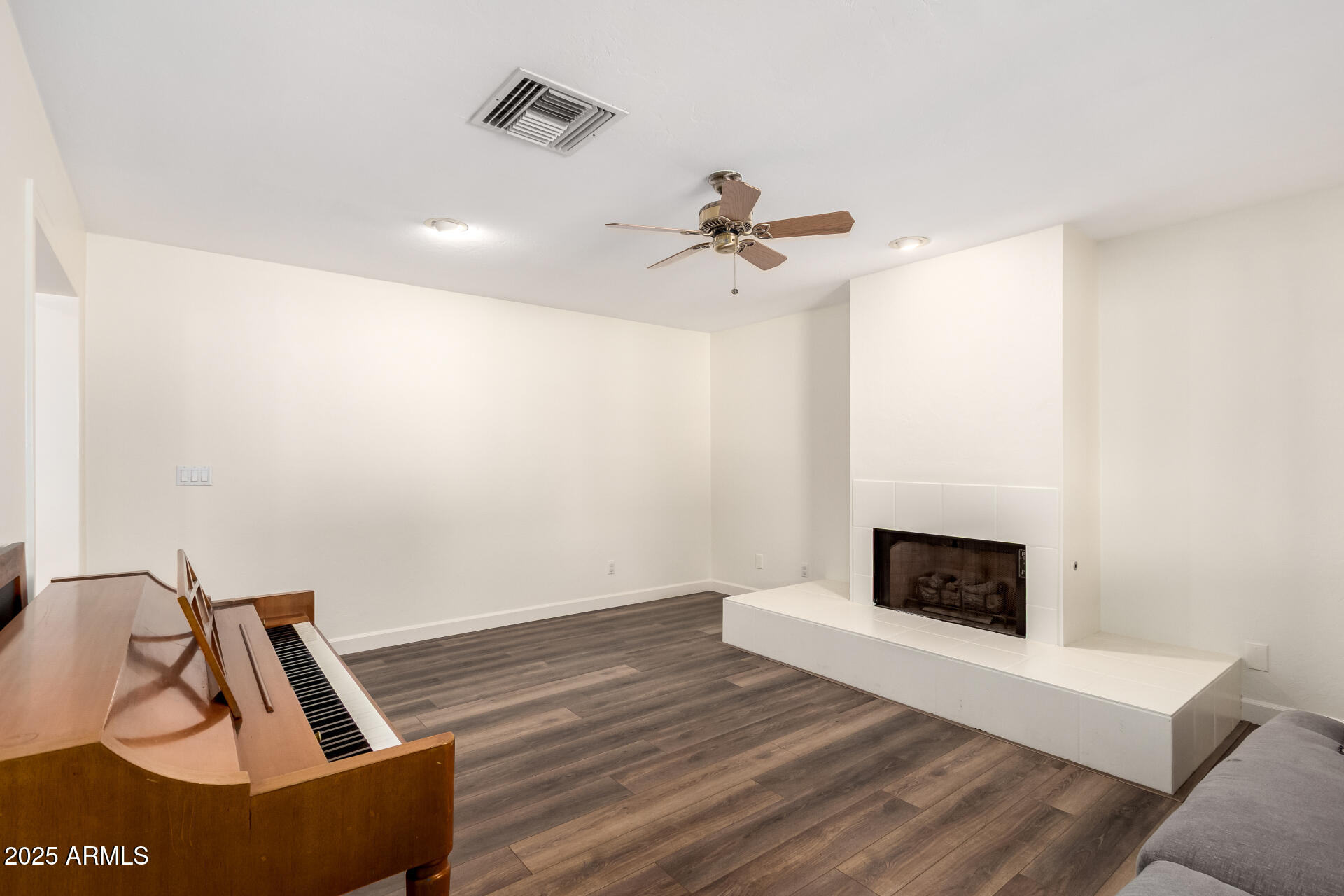 3028 E Highland Avenue