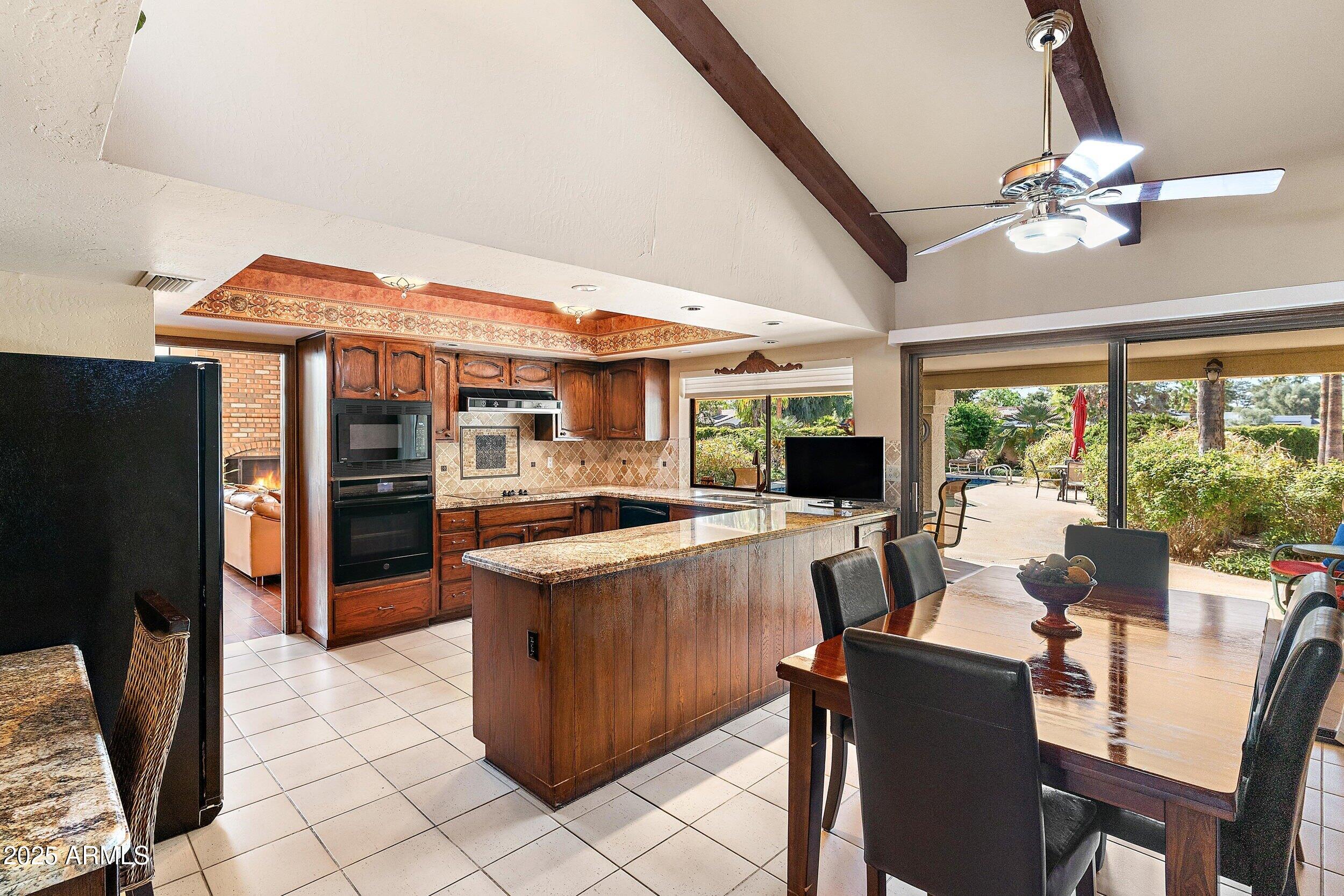 6137 E PARADISE Drive