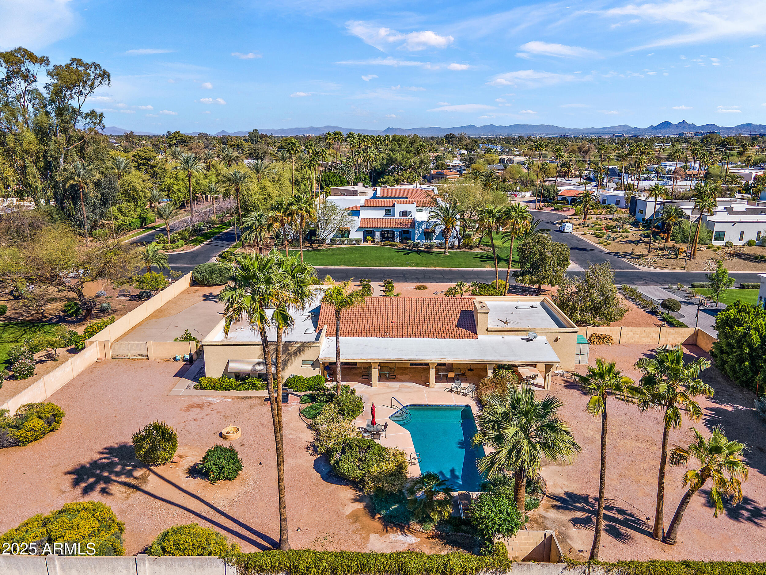 6137 E PARADISE Drive
