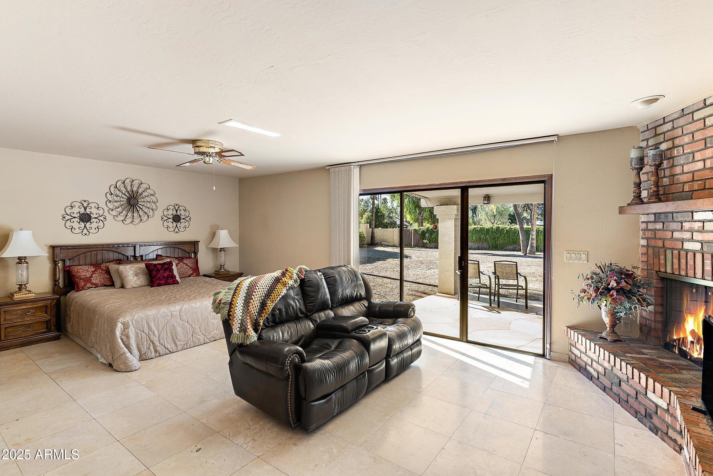 6137 E PARADISE Drive