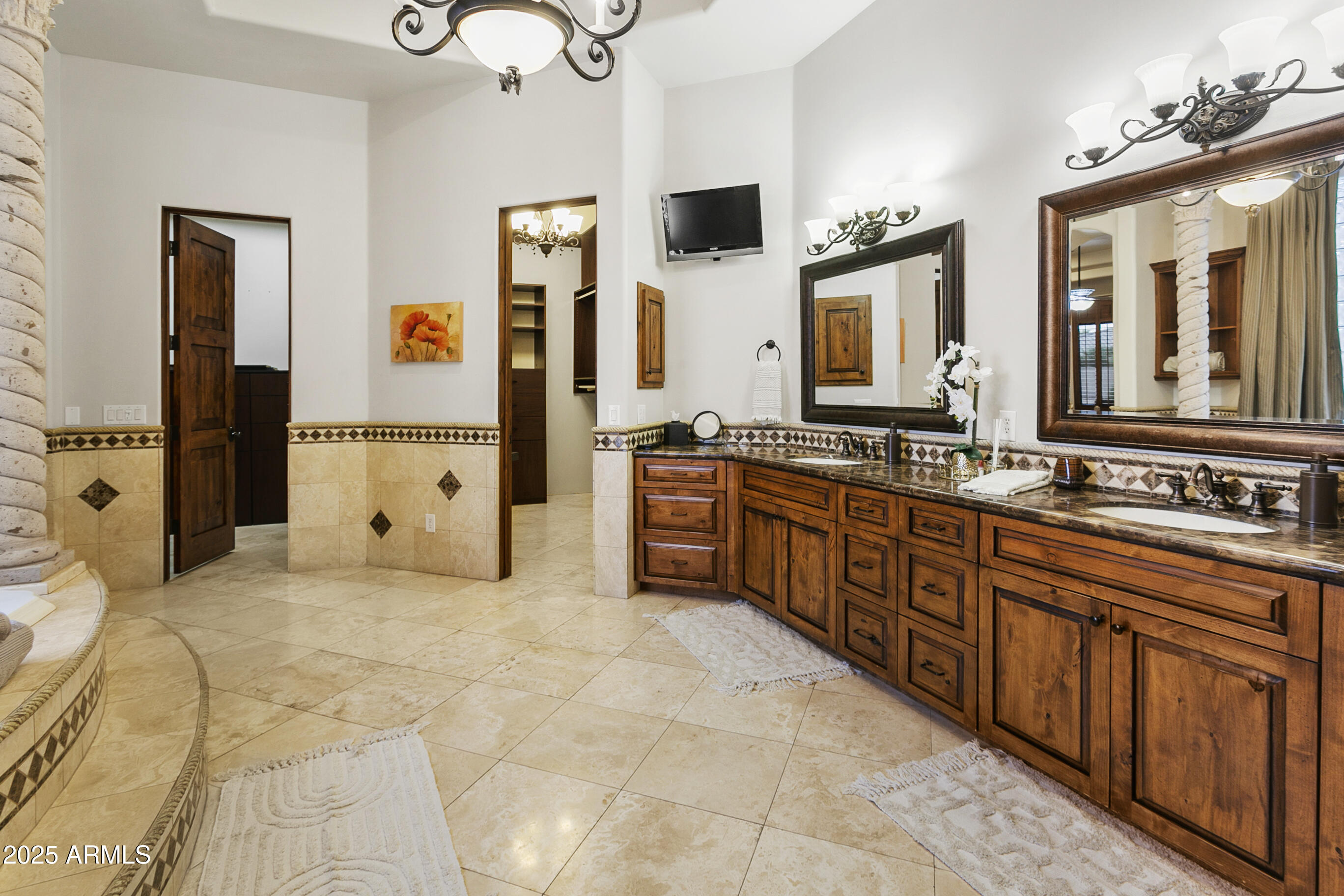 4401 E TAURUS Place