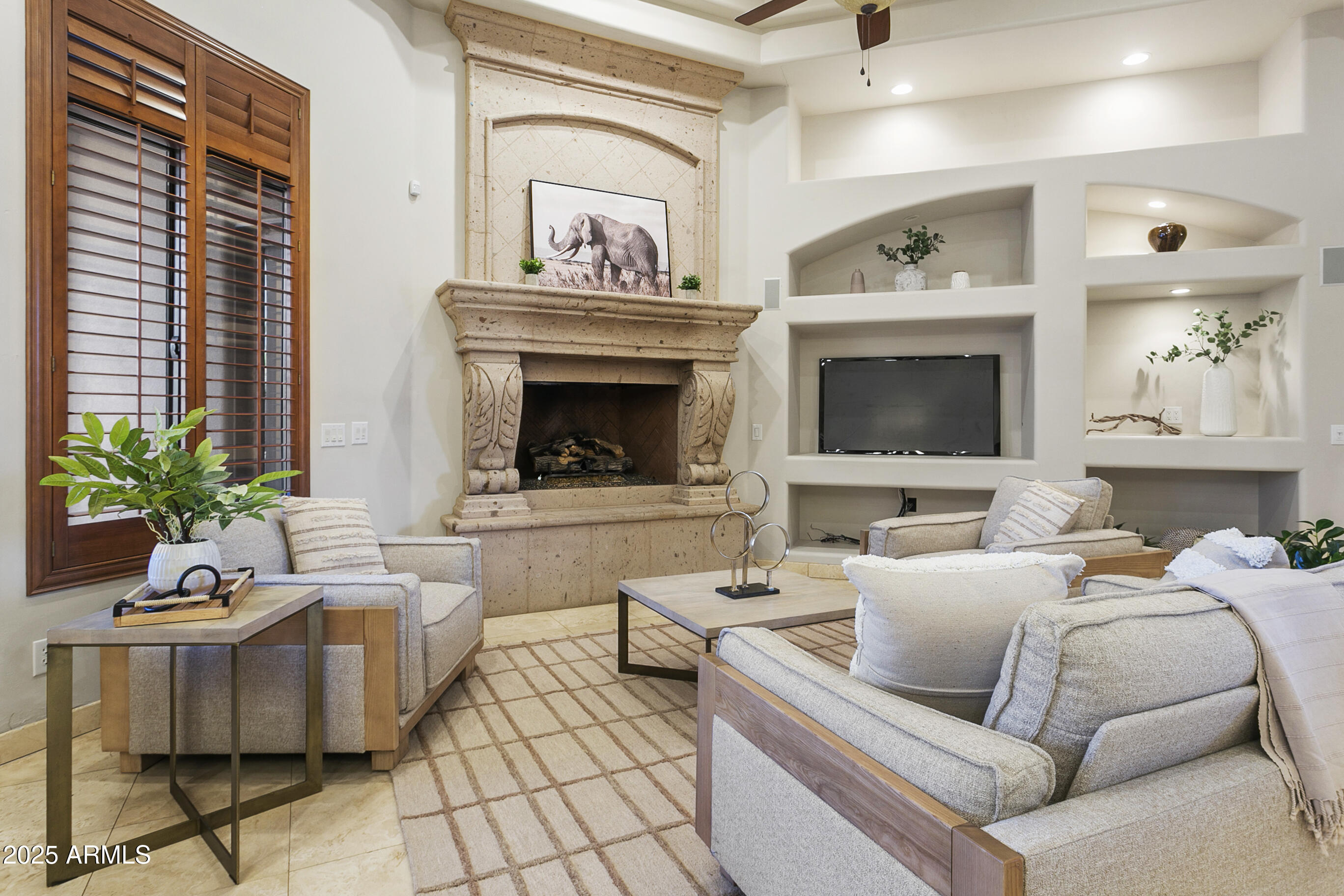 4401 E TAURUS Place