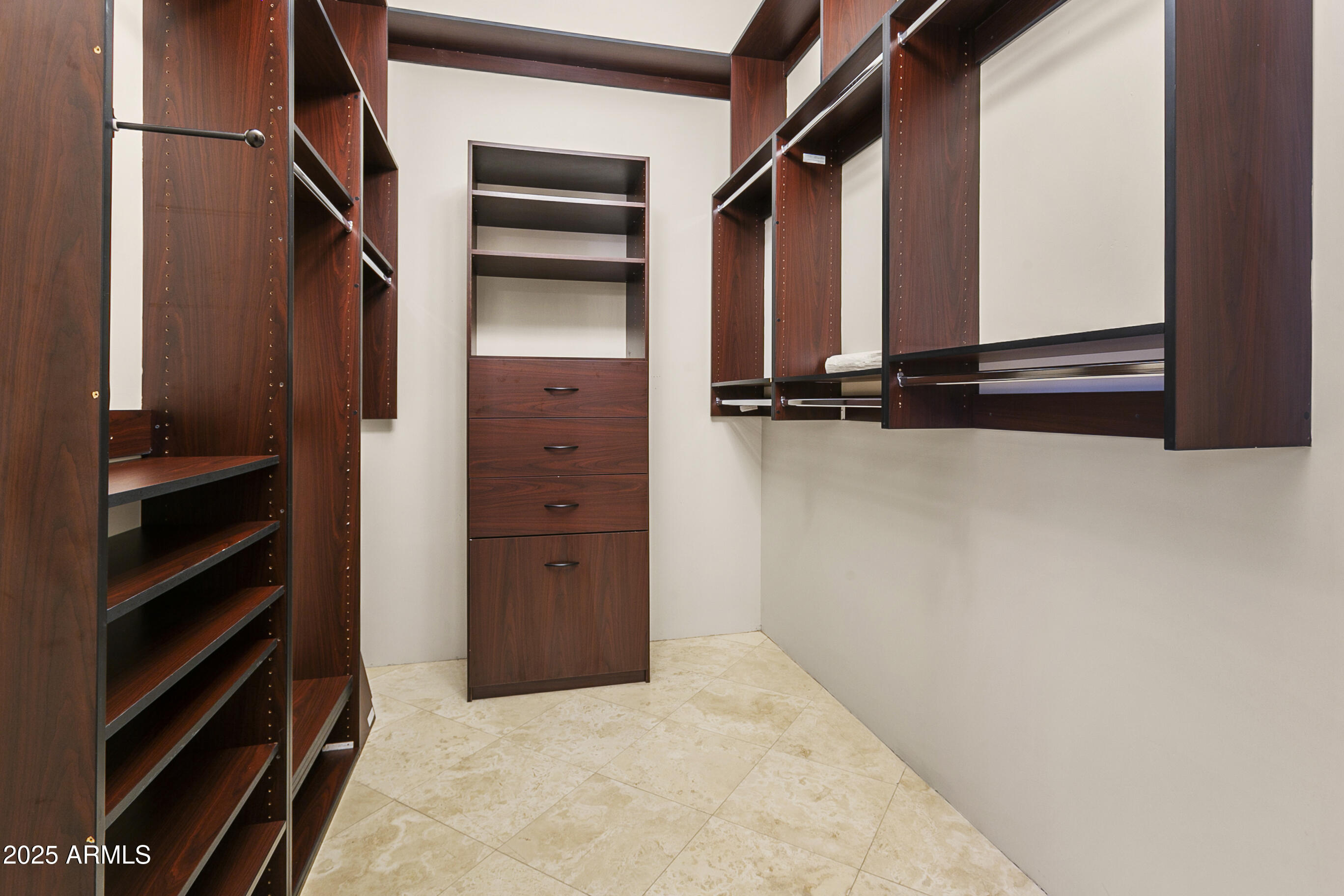 4401 E TAURUS Place