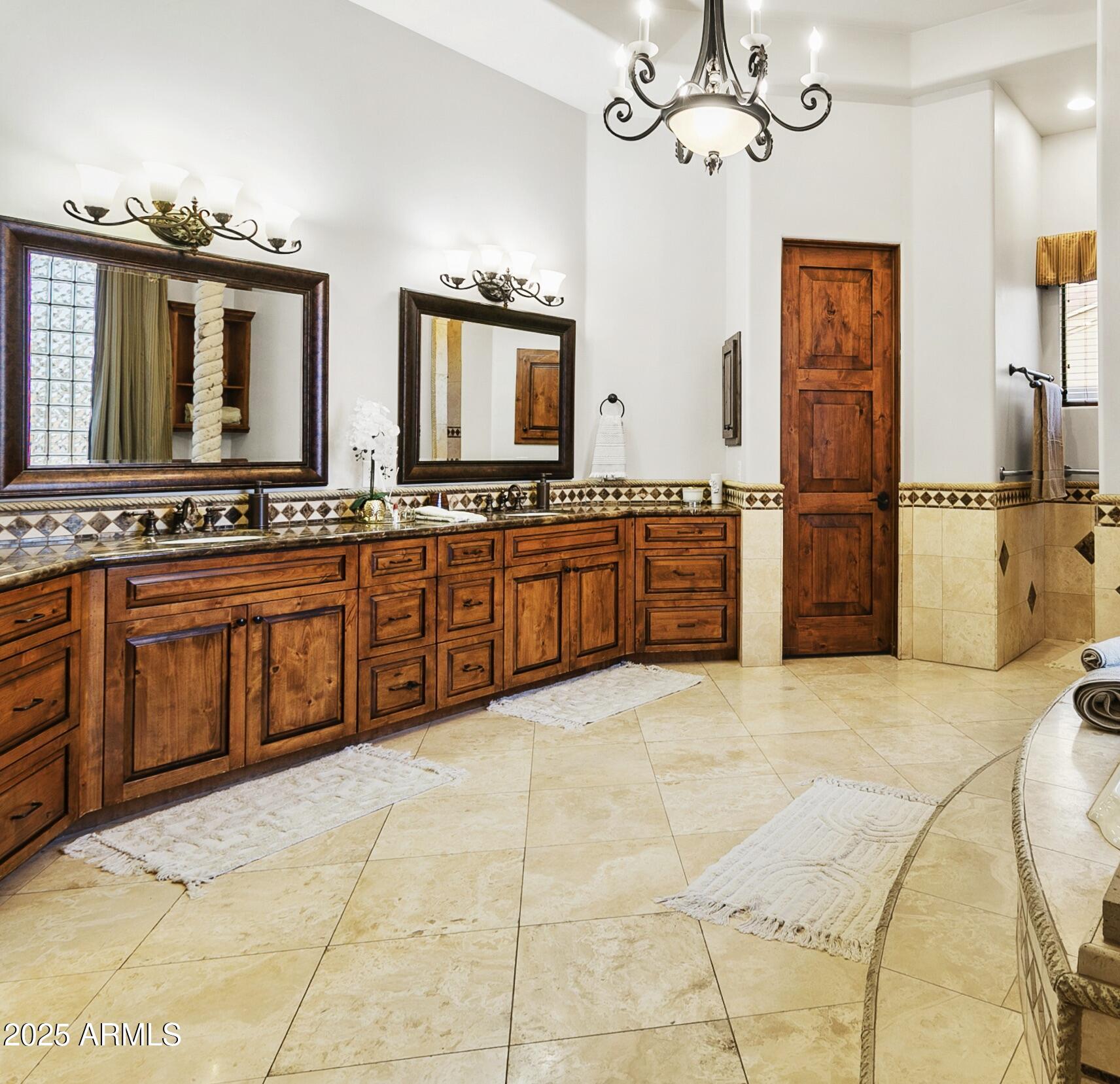 4401 E TAURUS Place