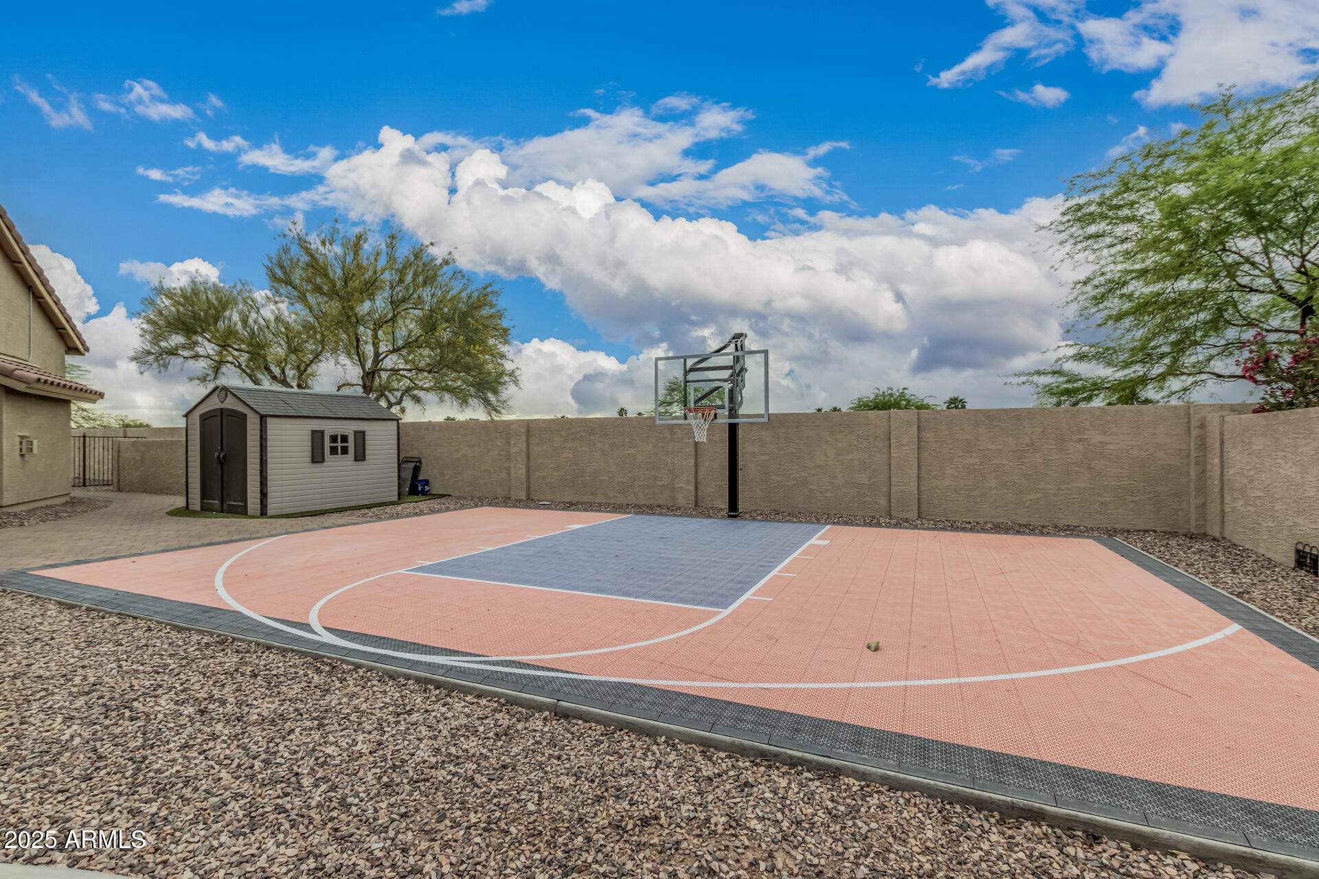 11511 E CHESTNUT Court