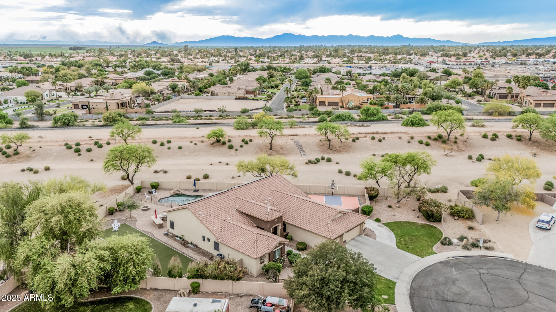 11511 E CHESTNUT Court