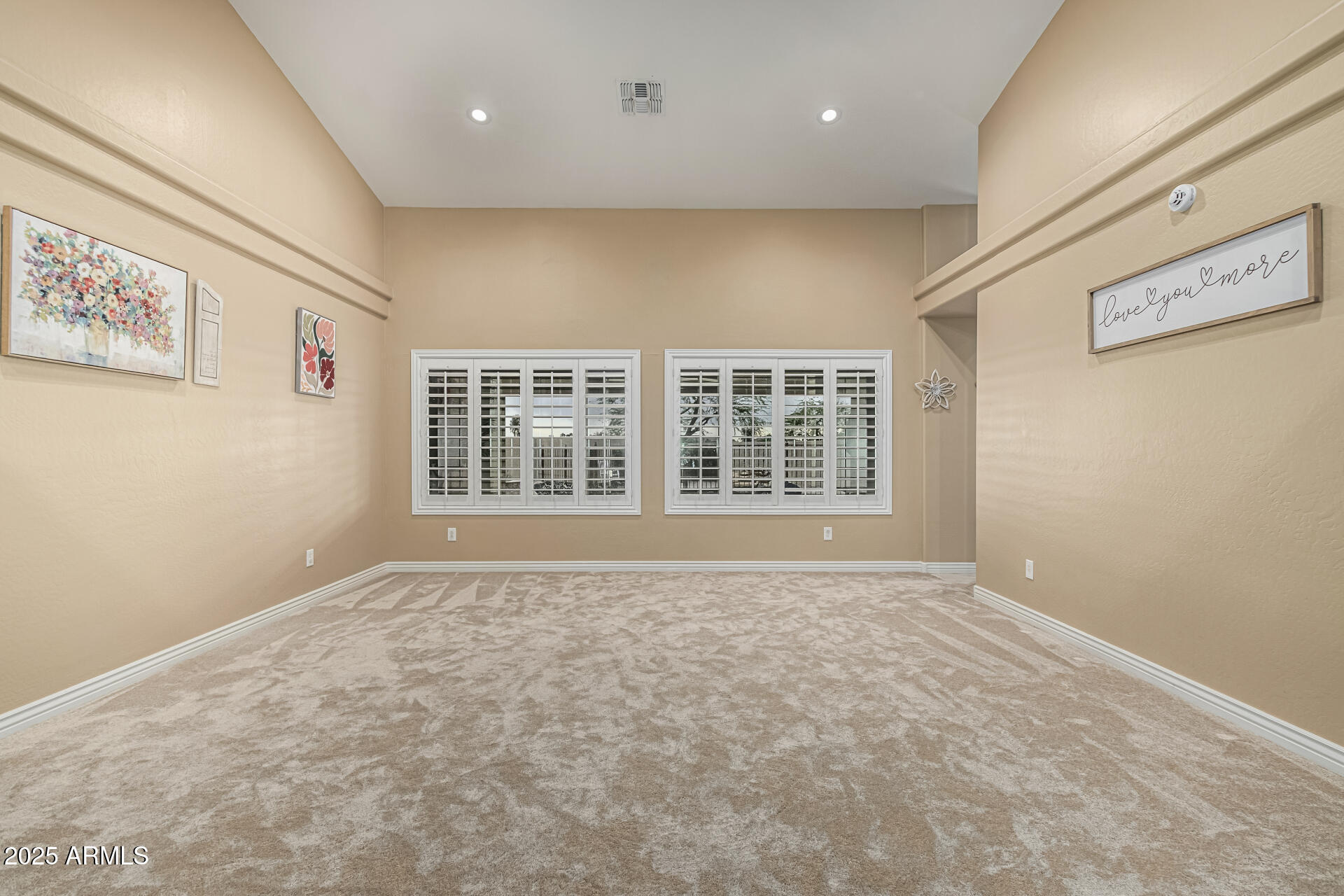 11511 E CHESTNUT Court