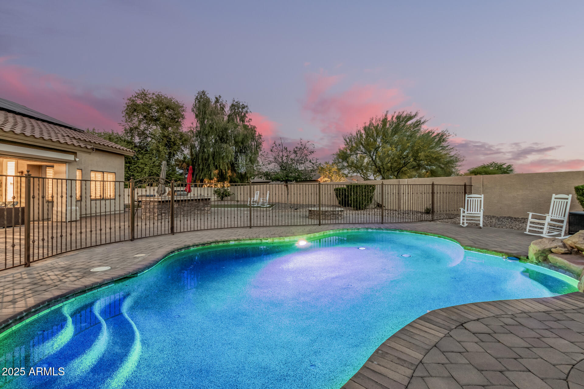 11511 E CHESTNUT Court