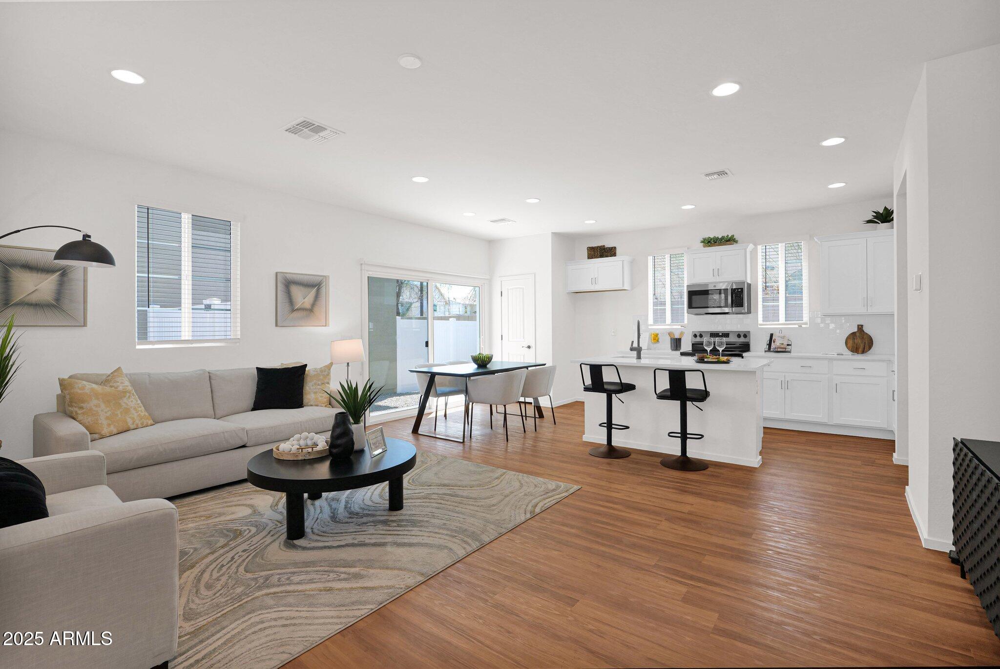 16875 N 12TH Street, 33