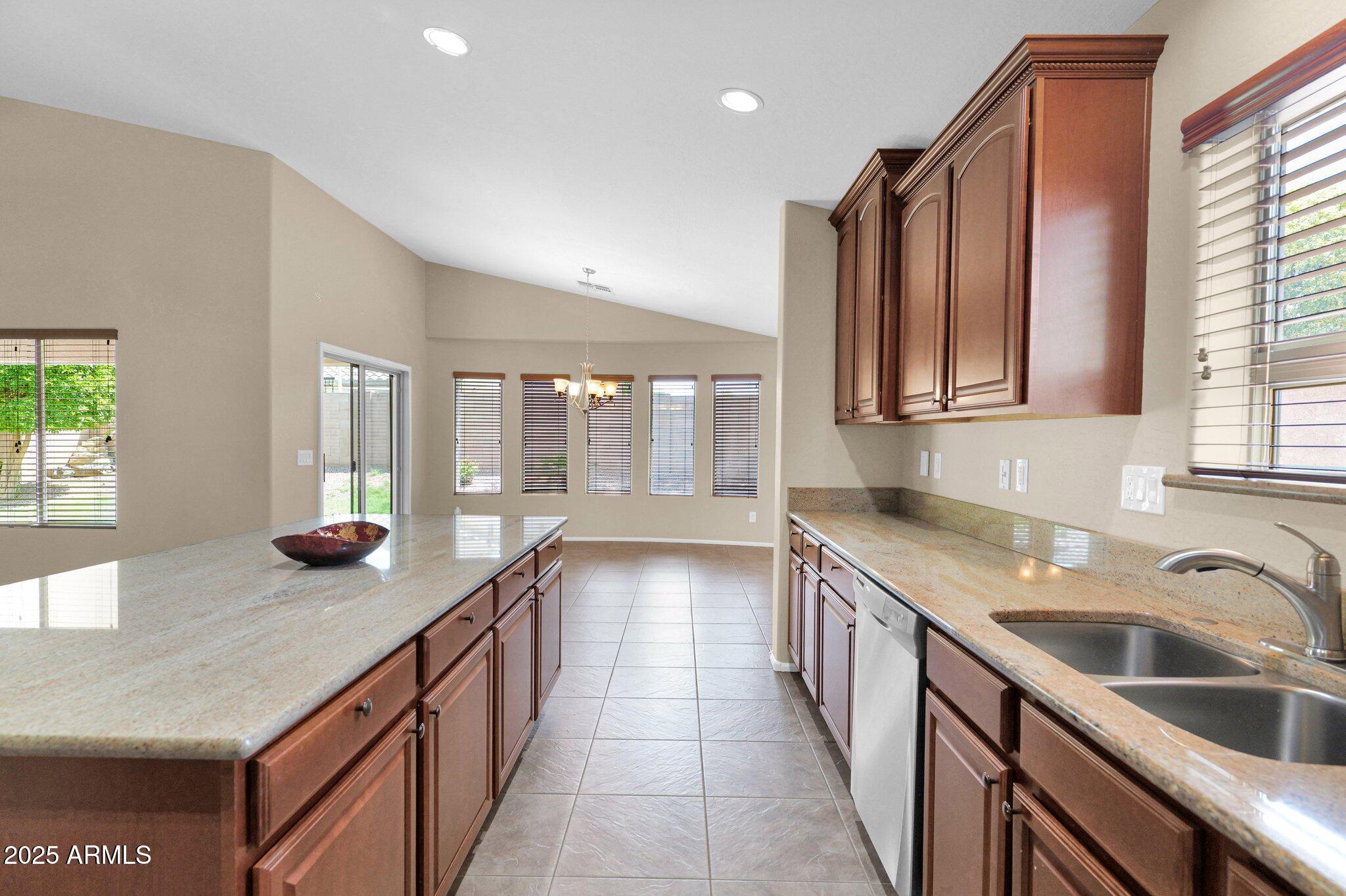 2620 E RUSTLING OAKS Lane
