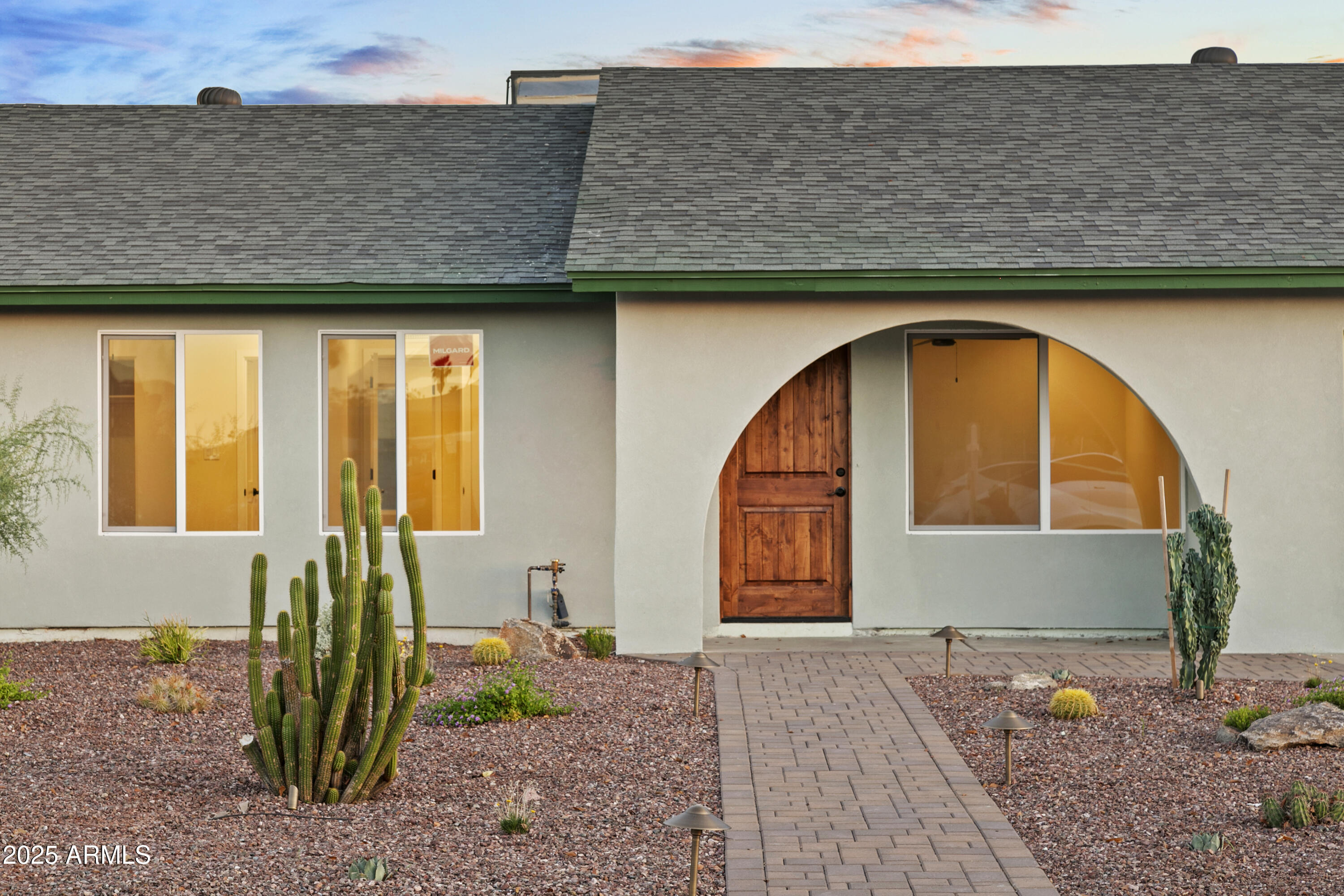 4611 E FREMONT Street