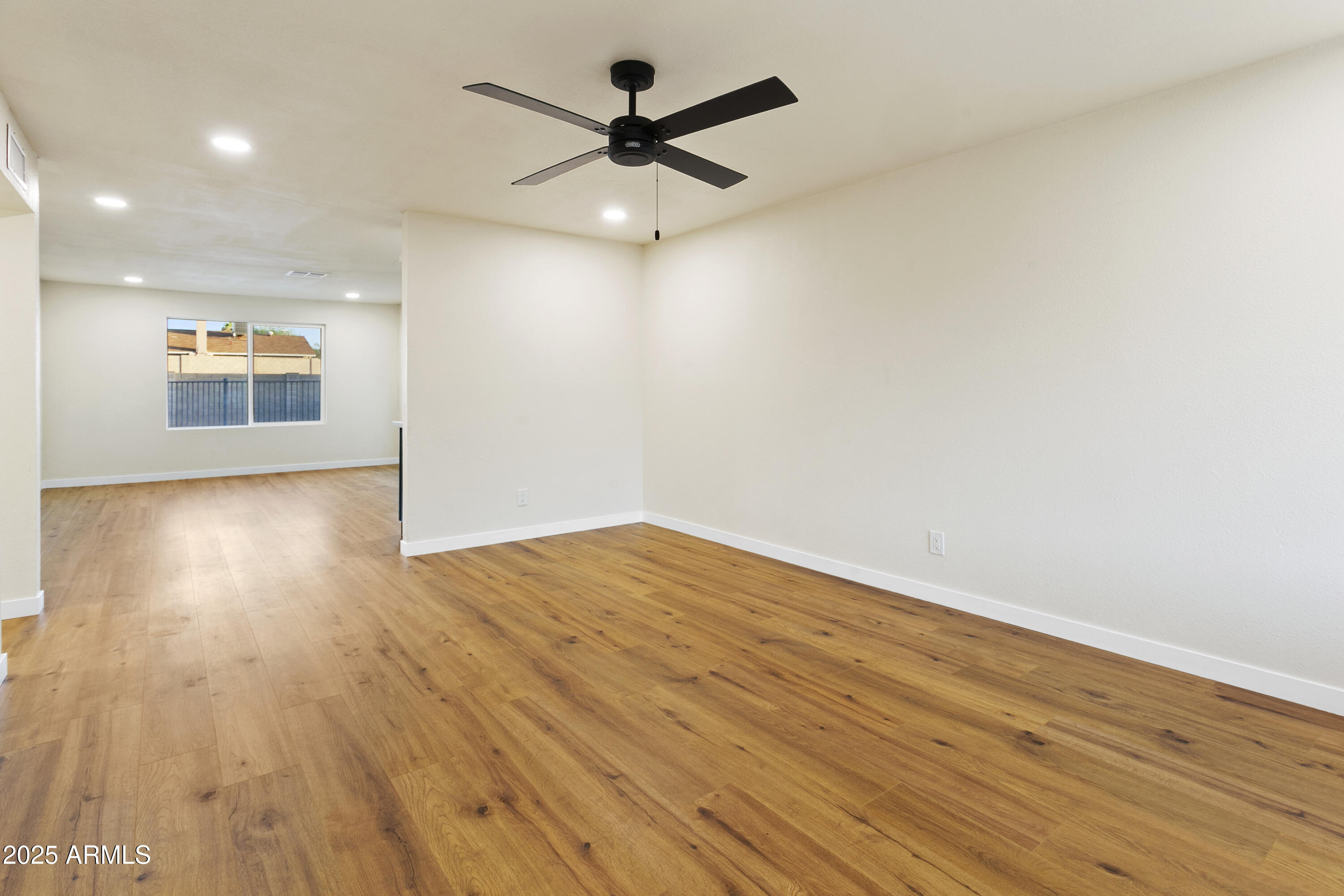 4611 E FREMONT Street
