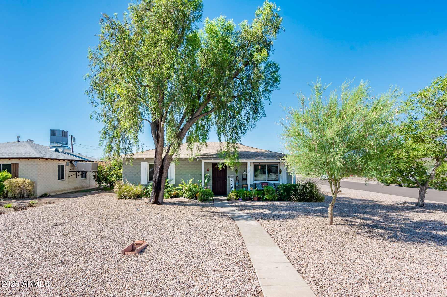 2221 W MITCHELL Drive