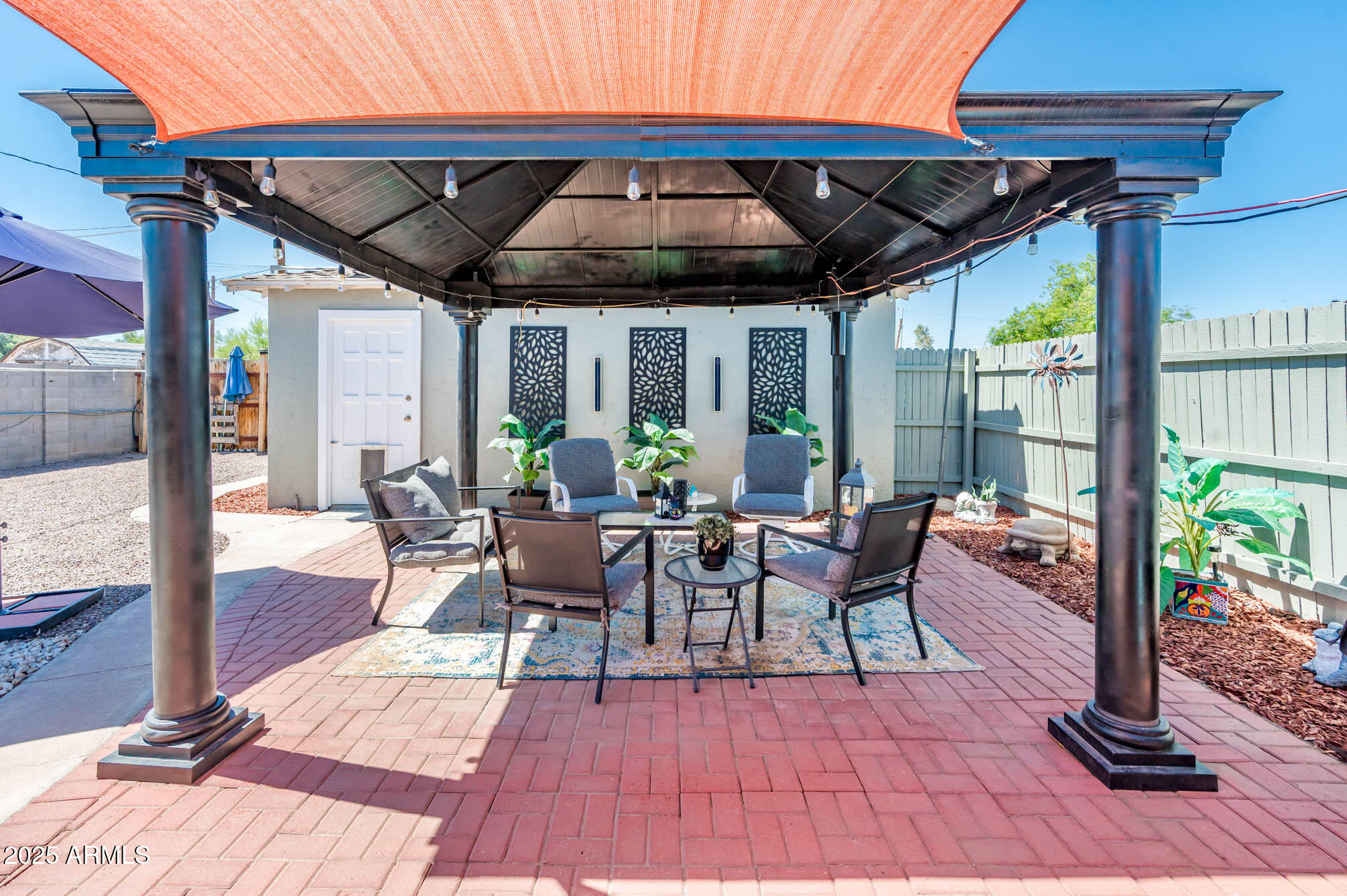 2221 W MITCHELL Drive