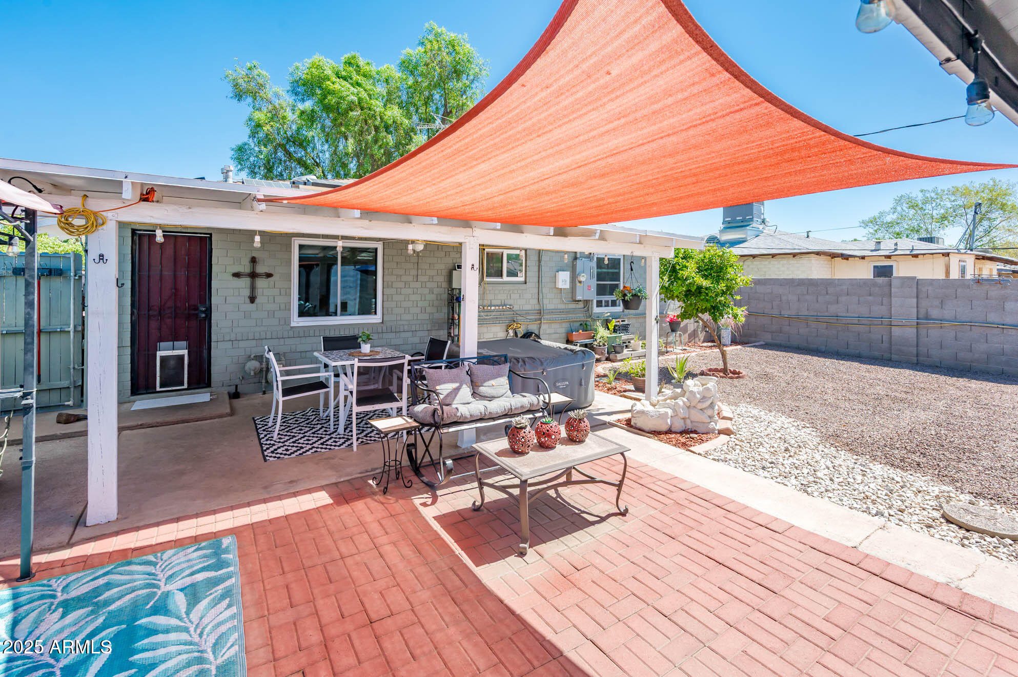 2221 W MITCHELL Drive