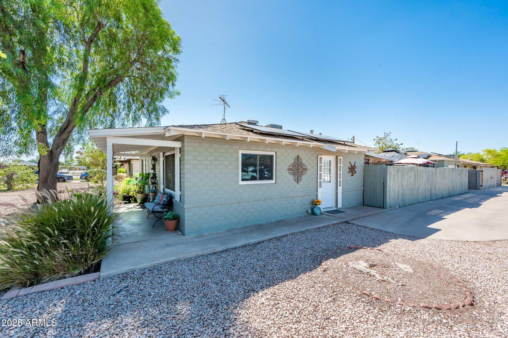 2221 W MITCHELL Drive
