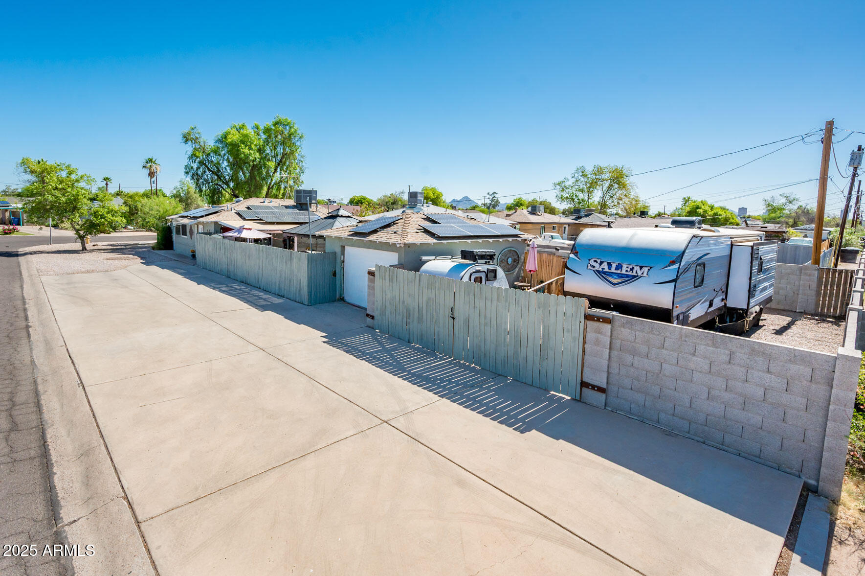2221 W MITCHELL Drive
