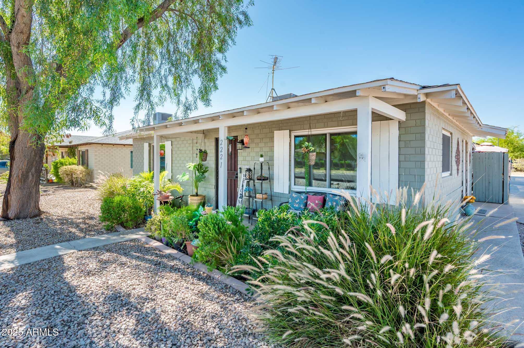 2221 W MITCHELL Drive