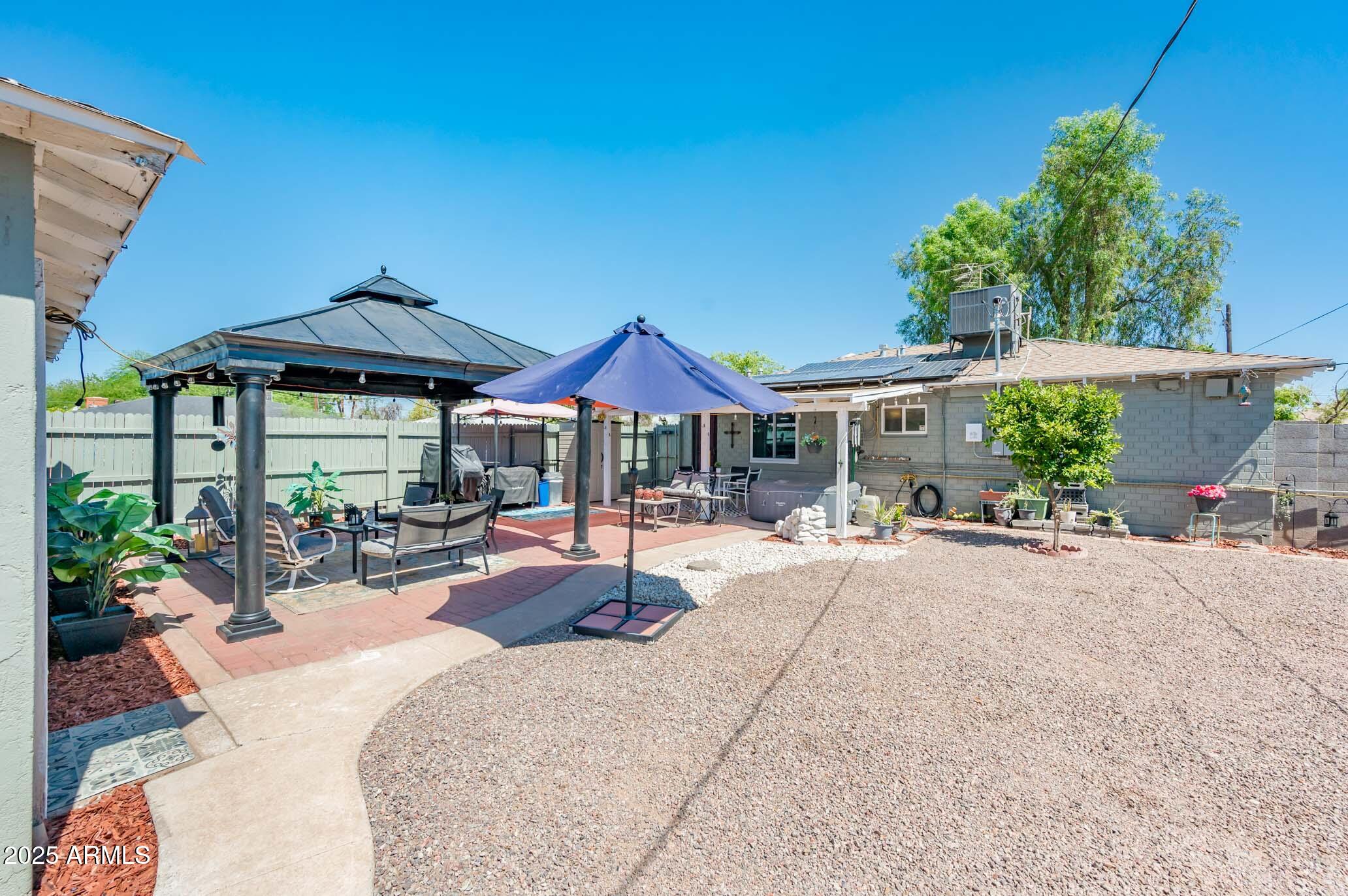 2221 W MITCHELL Drive