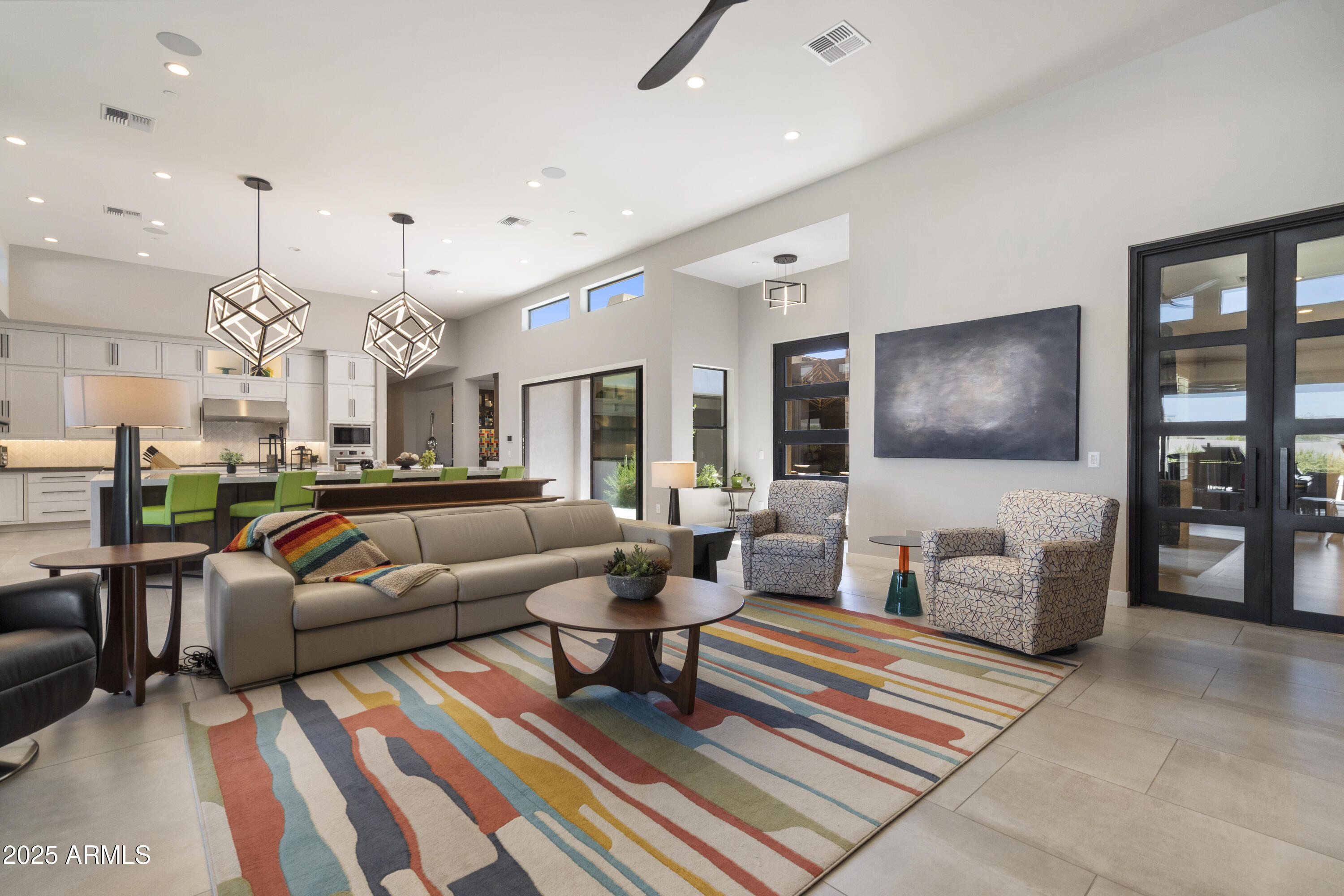 11946 E CAVEDALE Drive